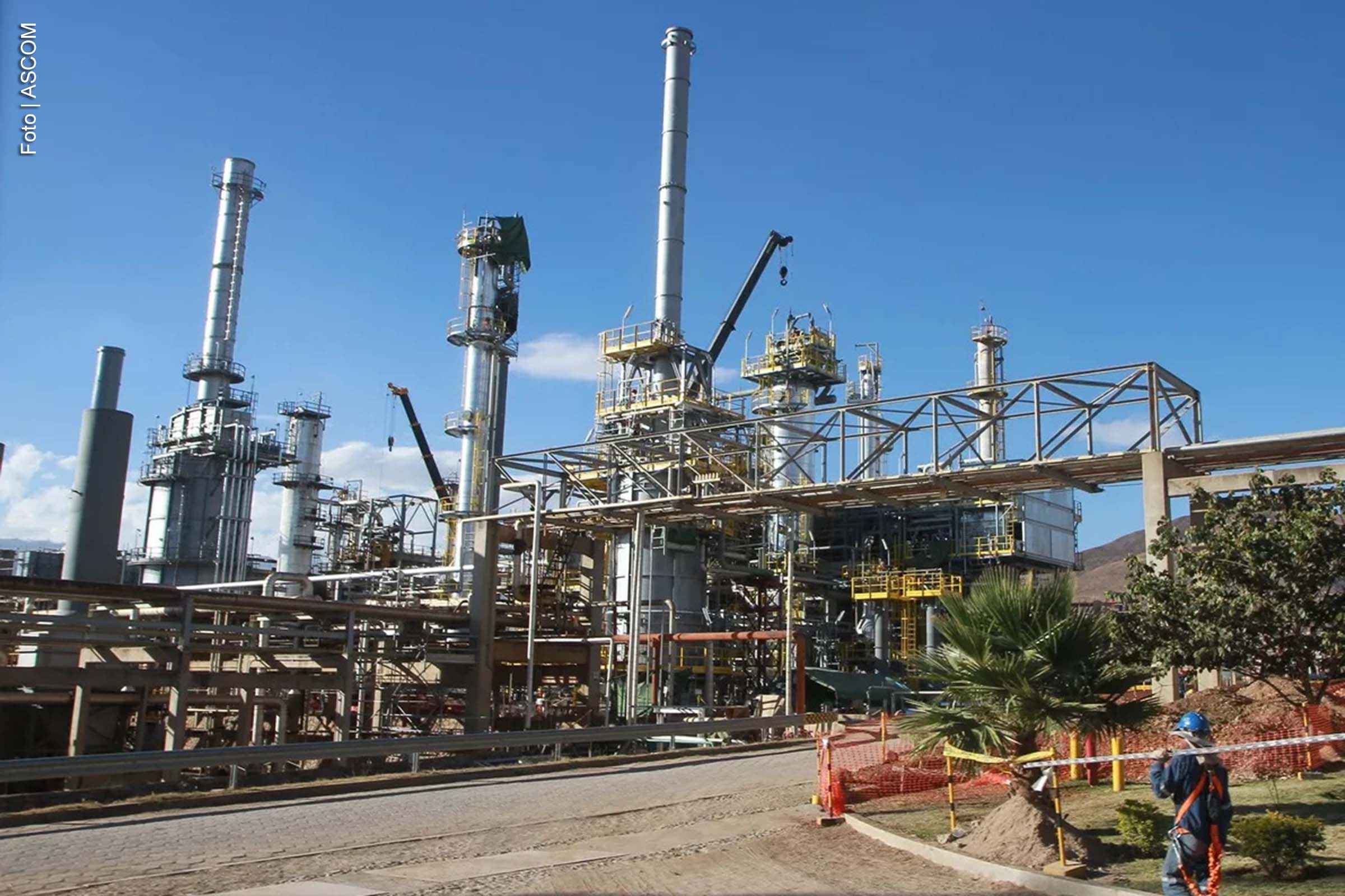 Empresas Fluxus e YPFB assinam acordo para exploração de petróleo na Bolívia