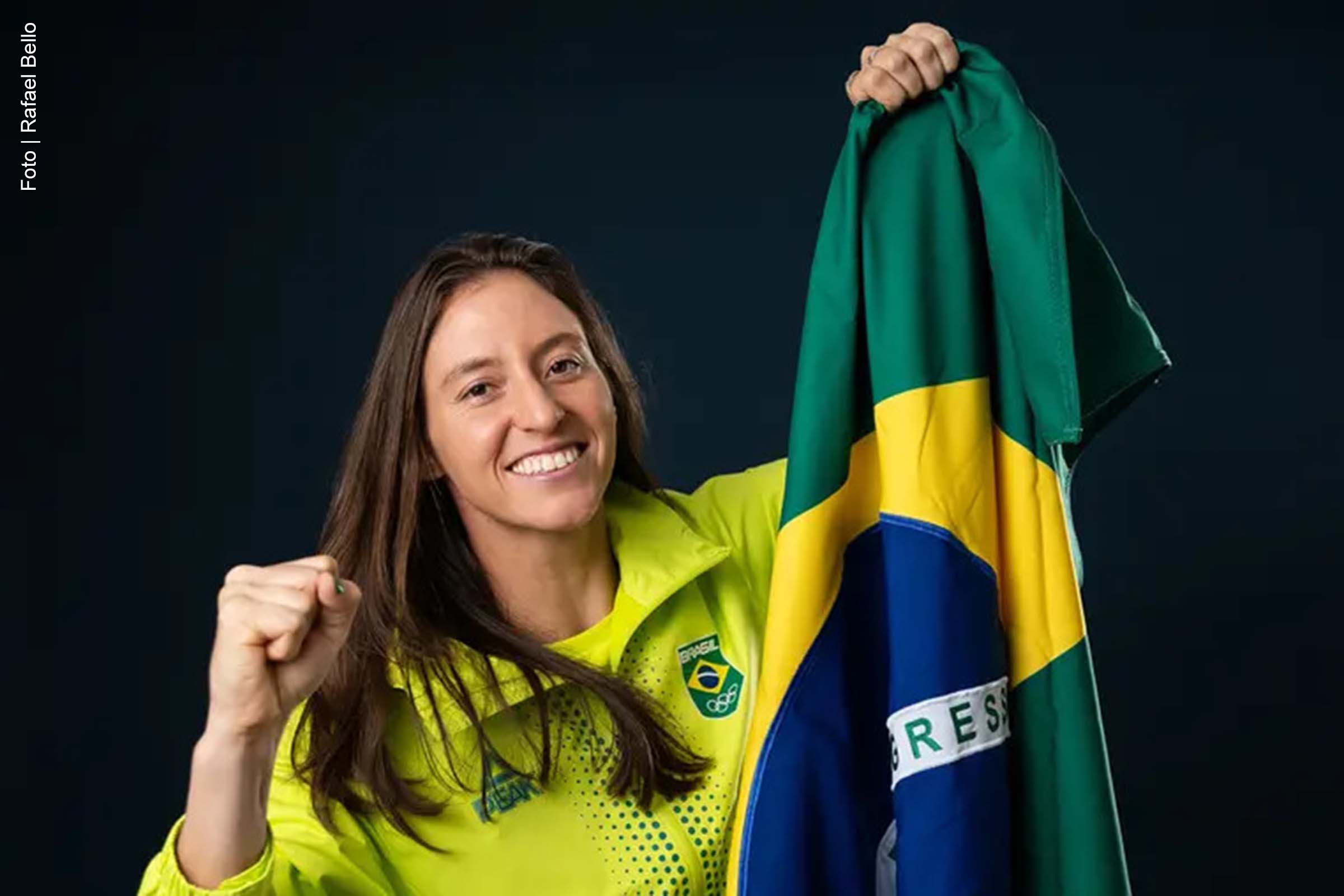 Luísa Stefani conquistou o título de duplas do WTA 500 de Linz, na Áustria, ao lado da húngara Timea Babos. A dupla venceu as irmãs ucranianas Nadiia e Lyudmyla Kichenok na final. O judoca Leonardo Gonçalves garantiu a prata no Grand Slam de Paris. No hipismo, Eduardo Menezes e Rodrigo Pessoa se destacaram no CSI4* nos Estados Unidos.