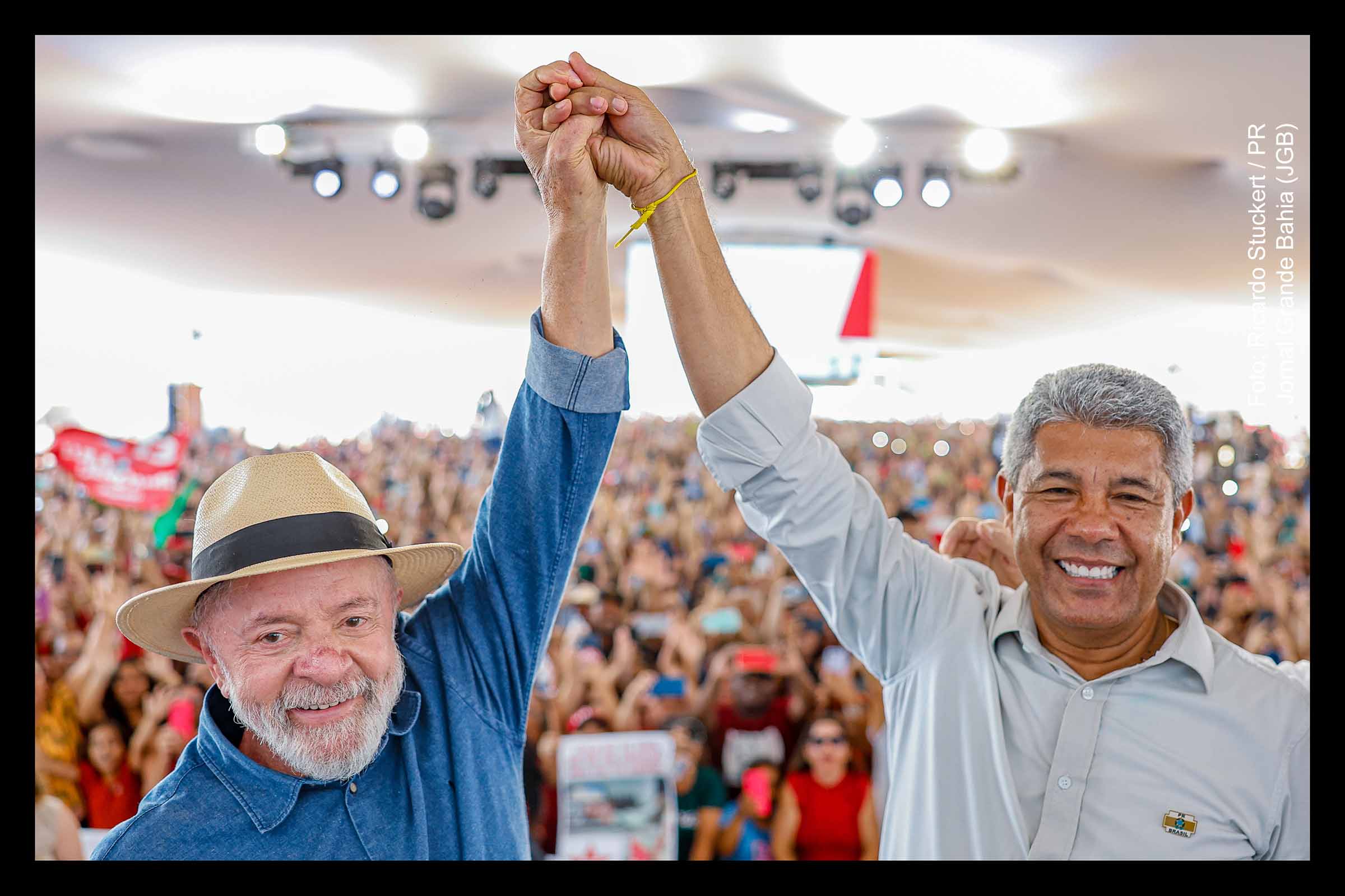 O Governo Federal e o Governo da Bahia destinaram R$ 1,34 bilhão para ampliar o acesso à água, saneamento e infraestrutura no estado. Foram entregues novas obras e anunciados investimentos para abastecimento hídrico, expansão do saneamento e fortalecimento da infraestrutura regional.