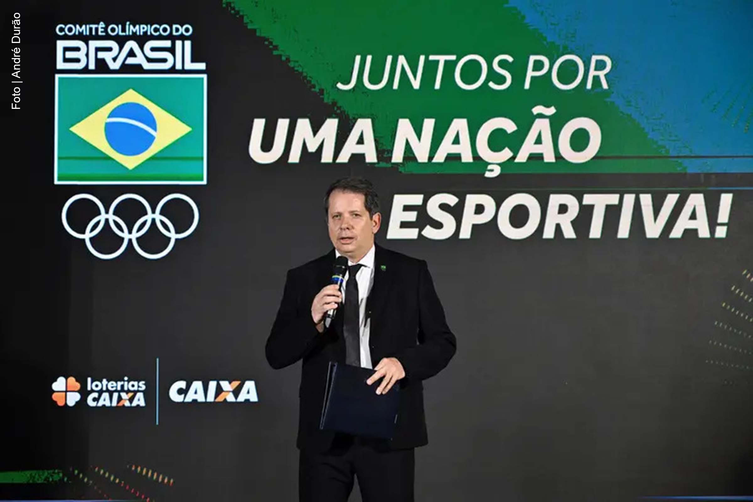 O Comitê Olímpico do Brasil apresentou a estratégia para ampliar a prática esportiva no país durante a posse da nova diretoria para o ciclo Los Angeles 2028. O presidente Marco La Porta destacou a necessidade de integrar esporte, educação e saúde para formar uma Nação Esportiva. O evento reuniu atletas, dirigentes, patrocinadores e autoridades no Rio de Janeiro.