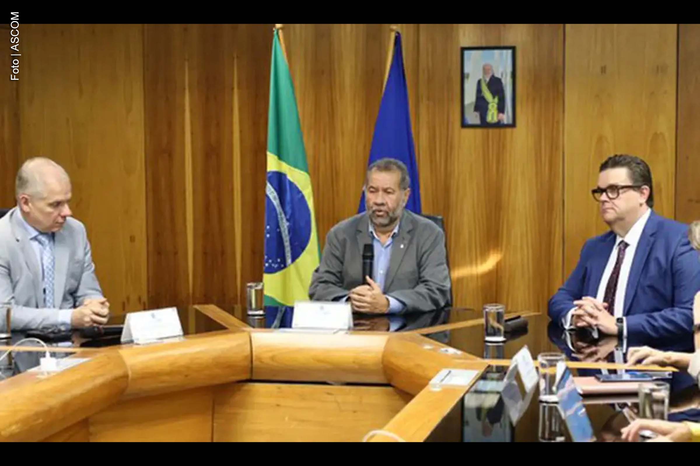 O Instituto Nacional do Seguro Social (INSS) anunciou, nesta quarta-feira (5), a ampliação do prazo para o pagamento dos empréstimos consignados de 84 para 96 meses. A medida visa proporcionar mais tempo aos aposentados, pensionistas e beneficiários do Benefício de Prestação Continuada (BPC) para quitar suas dívidas, além de trazer vantagens ao sistema financeiro.