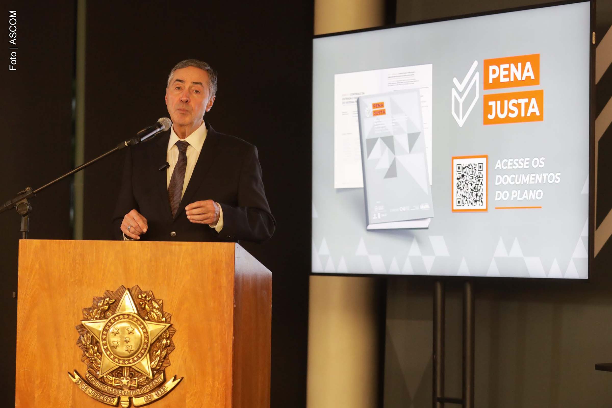 O Supremo Tribunal Federal (STF) lançou, na quarta-feira (12/02/2025), o programa Emprega 347, que busca transformar unidades prisionais em espaços produtivos por meio da oferta de trabalho remunerado e capacitação profissional para pessoas presas e egressas. A iniciativa integra o Plano Pena Justa, um conjunto de ações do Poder Judiciário e do Poder Executivo para enfrentar desafios do sistema prisional brasileiro.