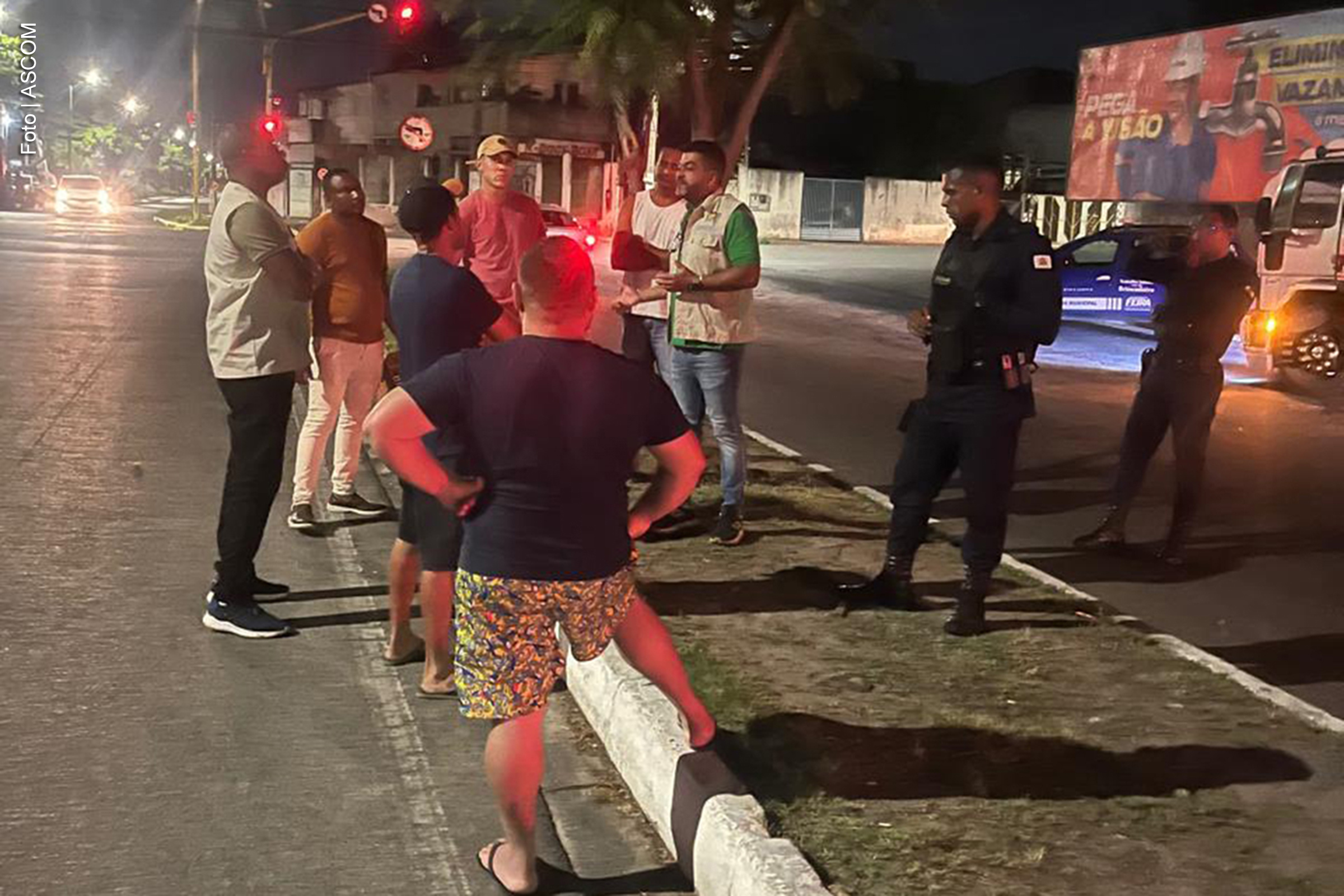 Ação da Superintendência Municipal de Trânsito busca reorganizar a circulação de veículos e coibir práticas comerciais irregulares no Centro de Abastecimento de Feira de Santana.