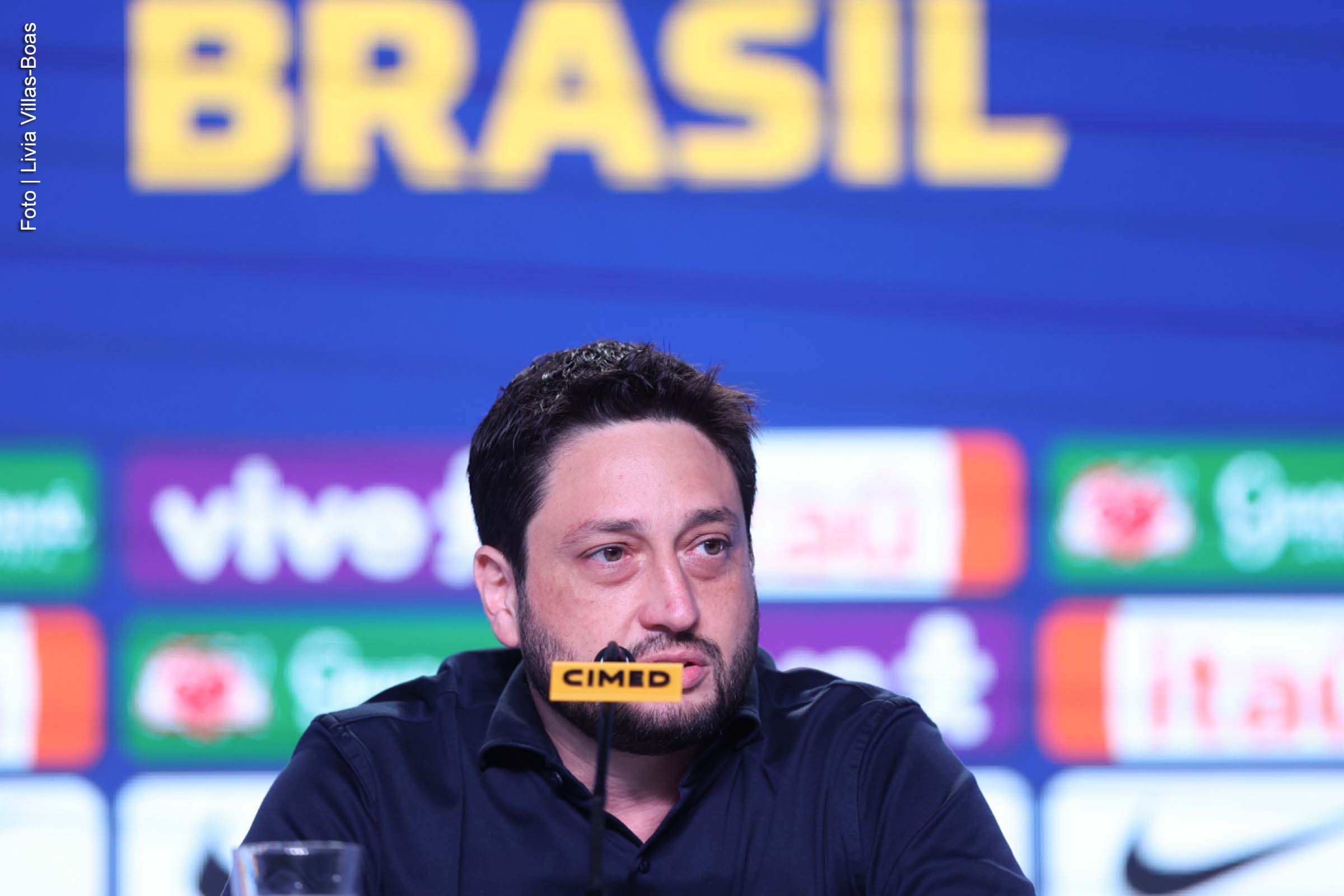 O técnico Arthur Elias divulgou a lista das 30 jogadoras convocadas para um período de treinamentos na Granja Comary, em Teresópolis, entre os dias 17 e 26 de fevereiro. A preparação faz parte do planejamento para a Copa América de 2025 e para a Copa do Mundo de 2027, que será realizada no Brasil.
