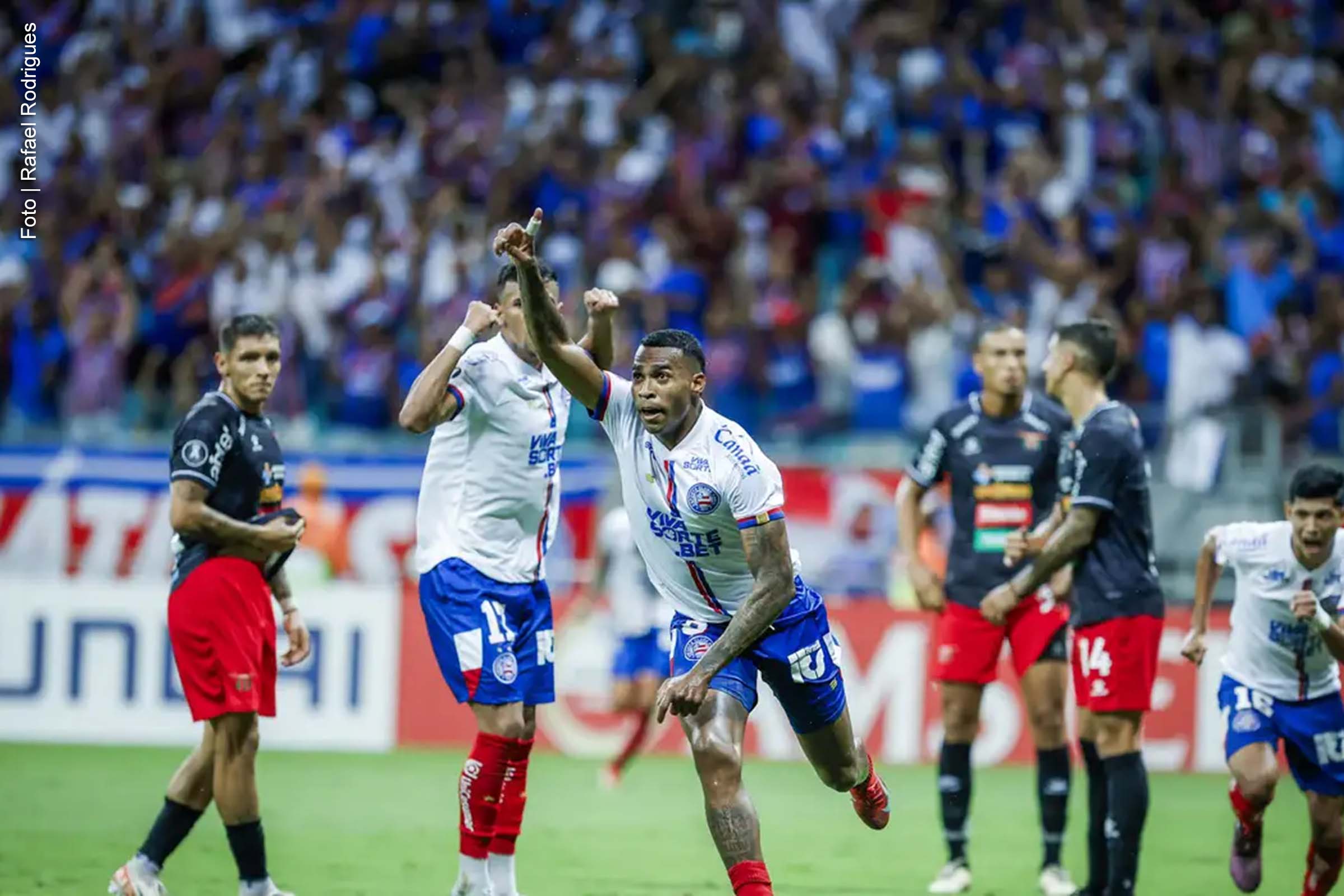 Tricolor supera o Boston River e garante vaga na principal competição continental.