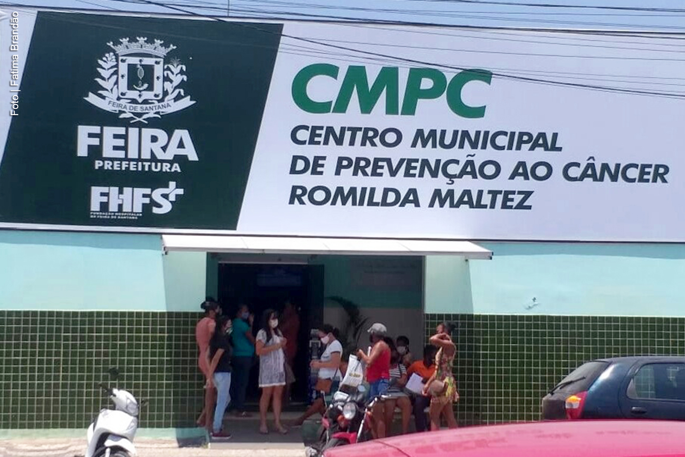 Ações incluem palestras, exames gratuitos e conscientização sobre câncer do colo do útero e de mama.