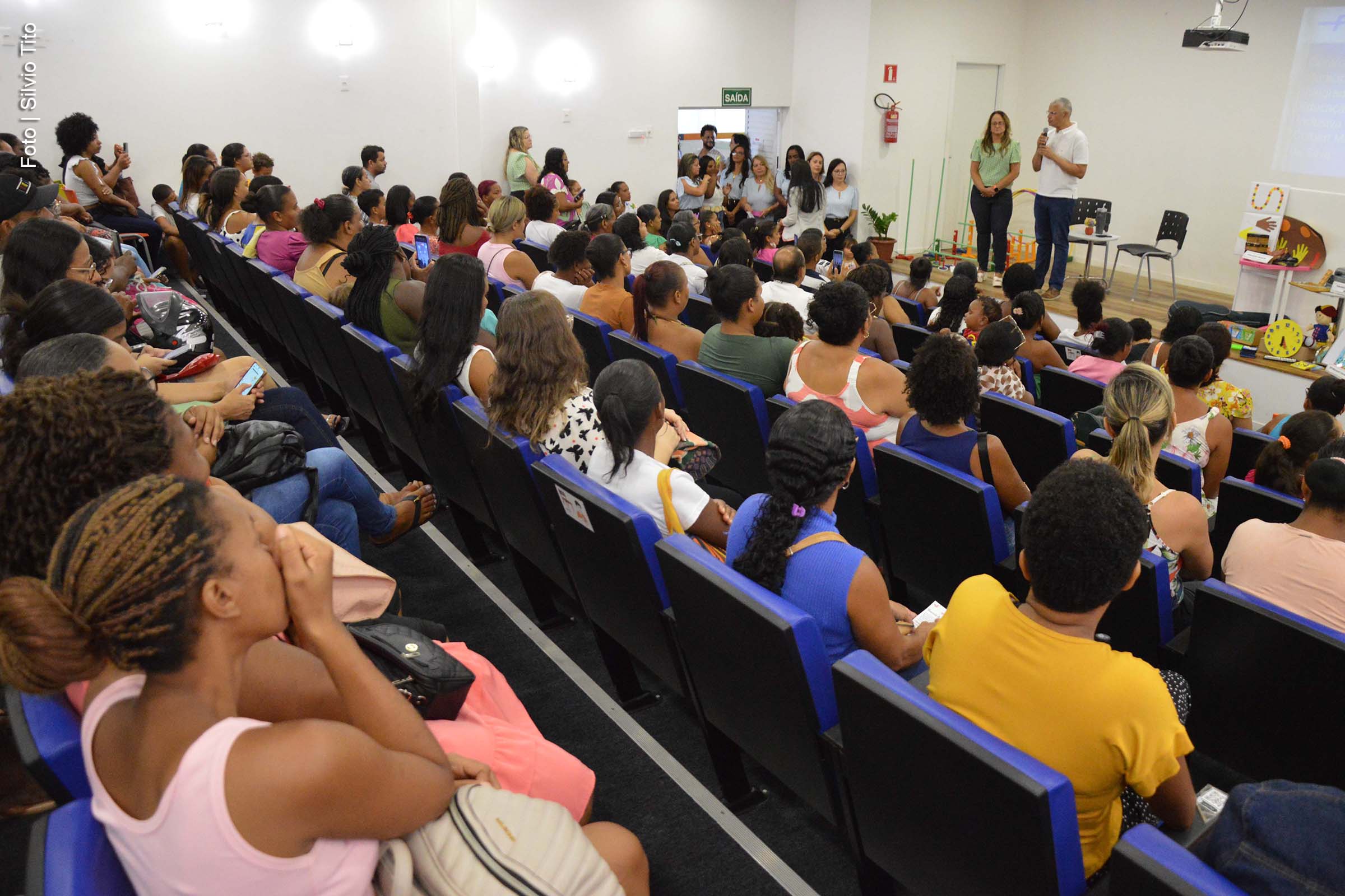 Secretaria de Educação reforça importância da participação familiar no desenvolvimento dos alunos.