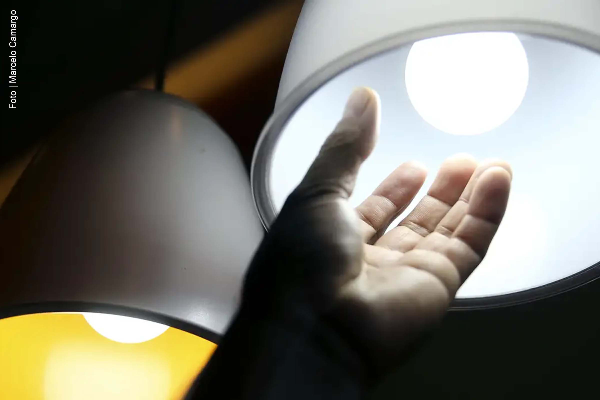 ANEEL mantém bandeira verde na conta de luz para abril de 2025