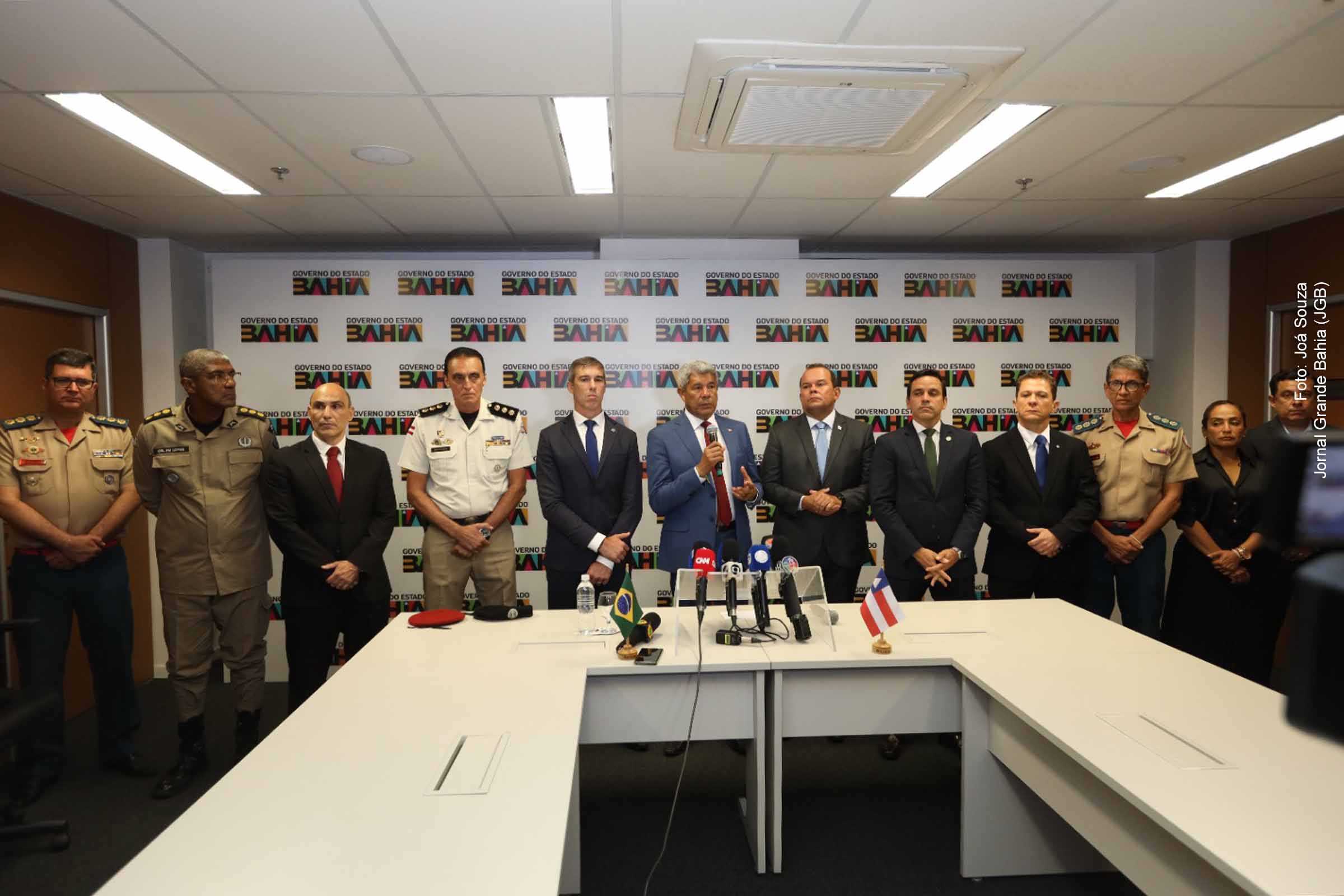 Quem são os novos líderes das forças de segurança pública nomeados pelo governador Jerônimo Rodrigues e qual cenário levou à demissão dos ex-gestores