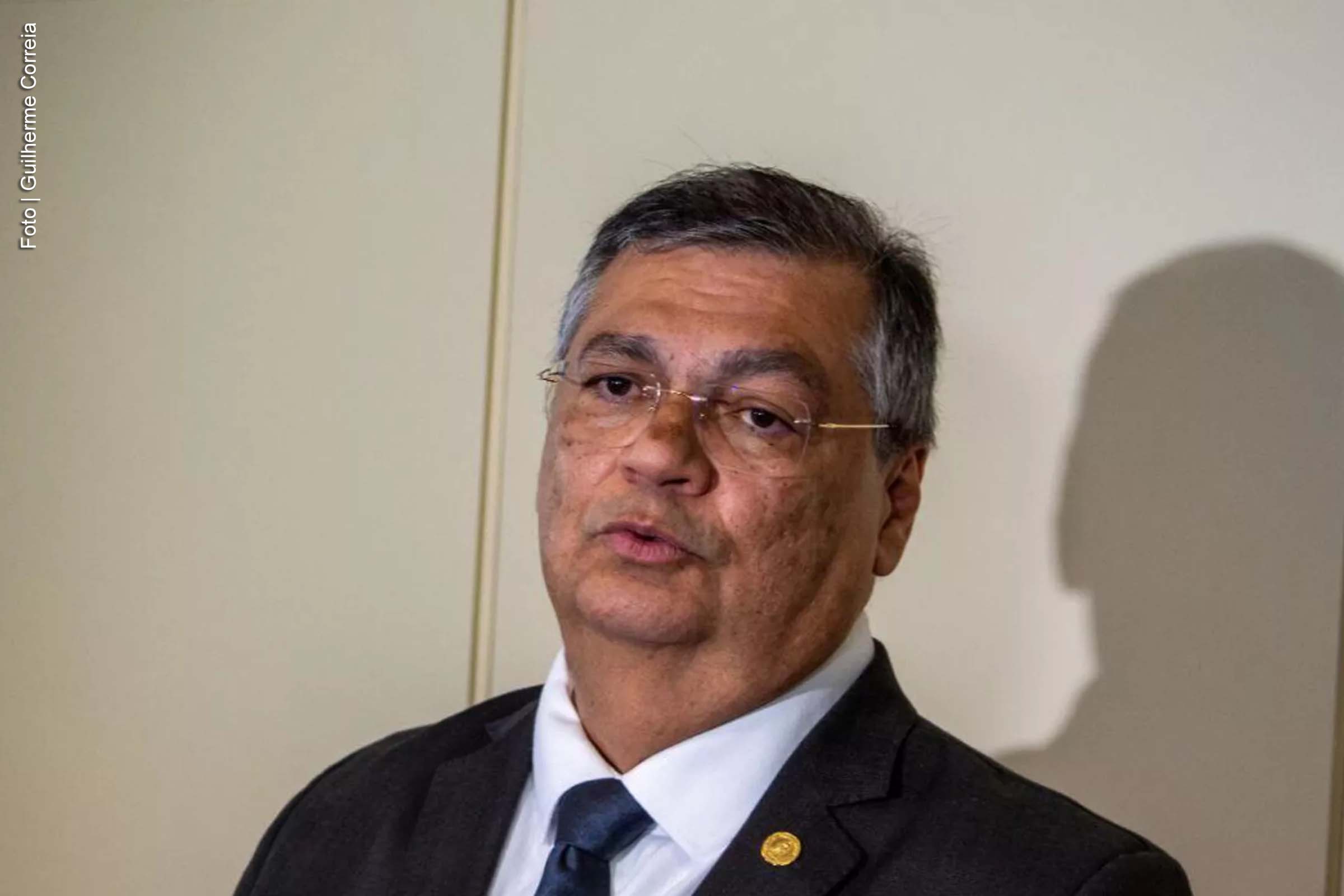 Ministro Flávio Dino defende regulação das big techs e aponta influência de Elon Musk na política dos EUA