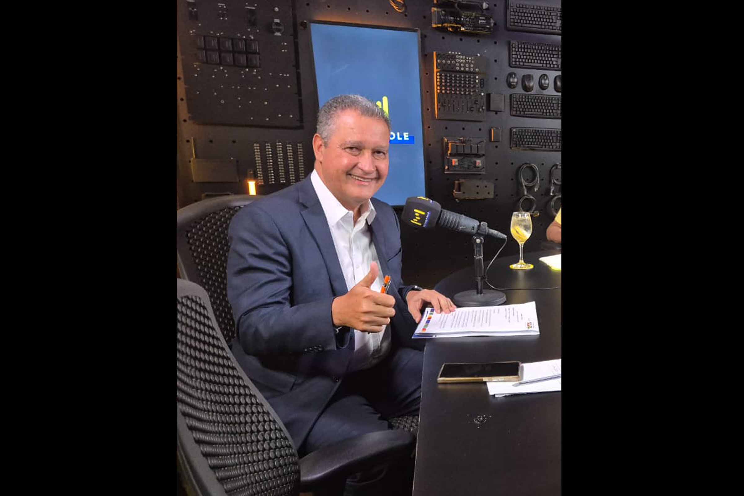 Ministro Rui Costa ressalta obras de contenção de encostas, crescimento do emprego e defesa da responsabilização por tentativa de golpe.