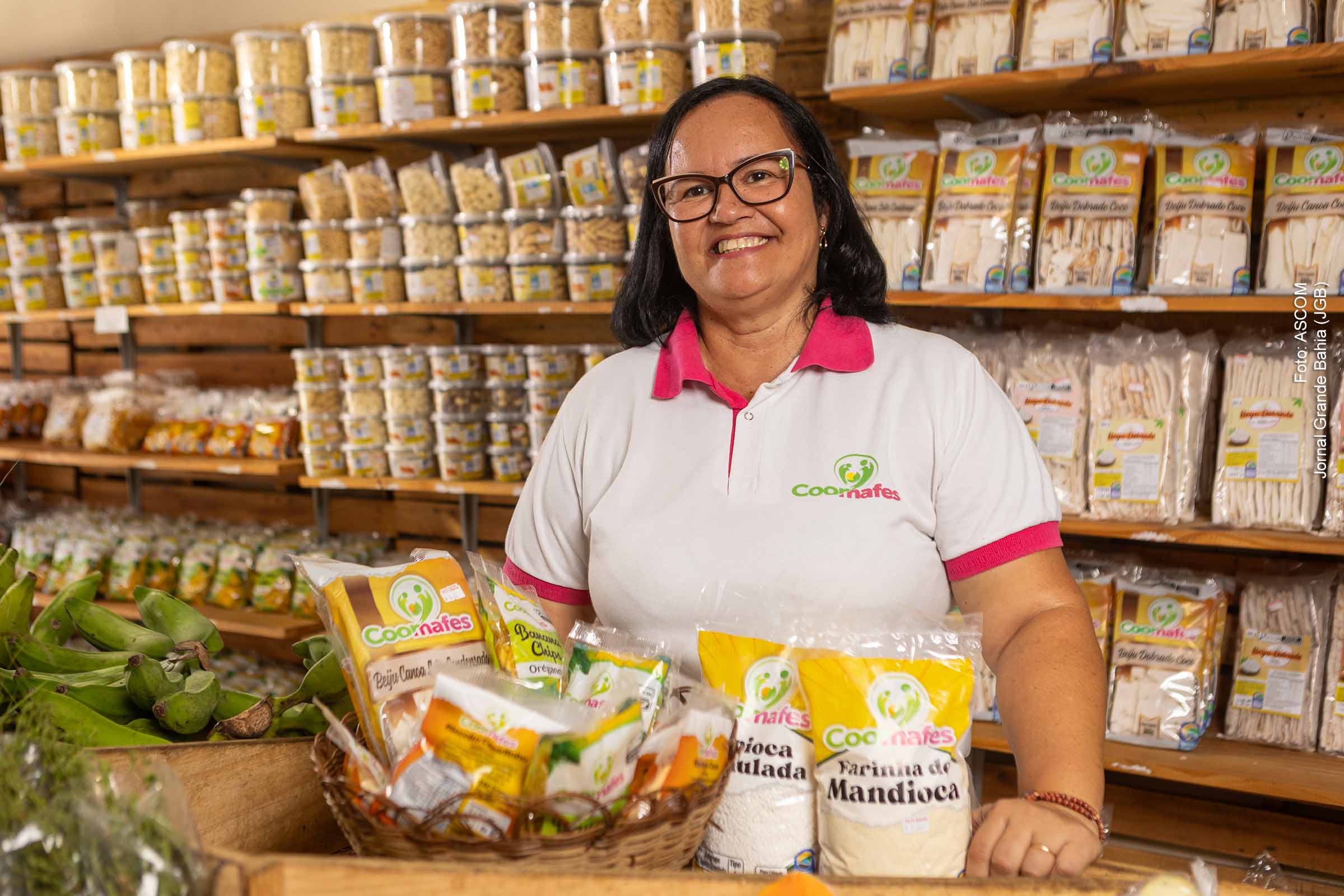 Mulheres agricultoras da Bahia conquistam autonomia e geração de renda com apoio de políticas públicas estaduais.