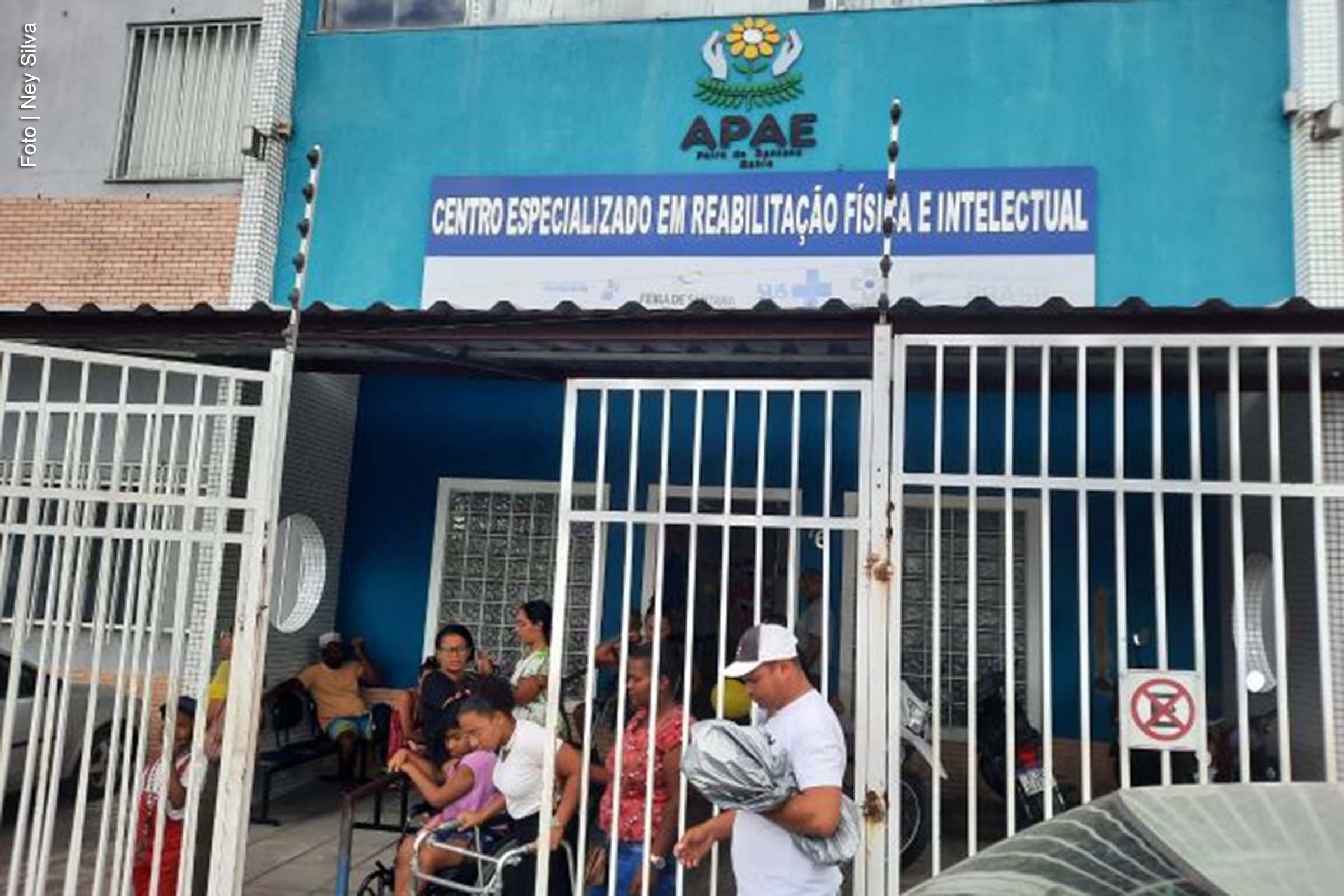 Vereador propõe isenção de taxas para entidades que assistem autistas em Feira de Santana