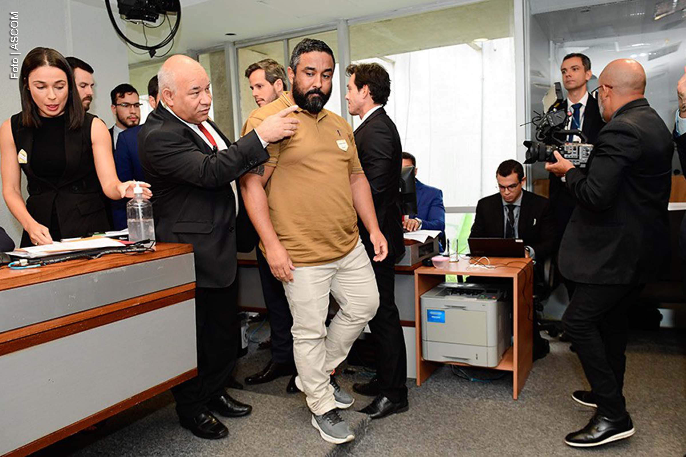 Empresário Daniel Pardim Tavares Lima é preso sob acusação de mentir sobre informações relacionadas a sua empresa.