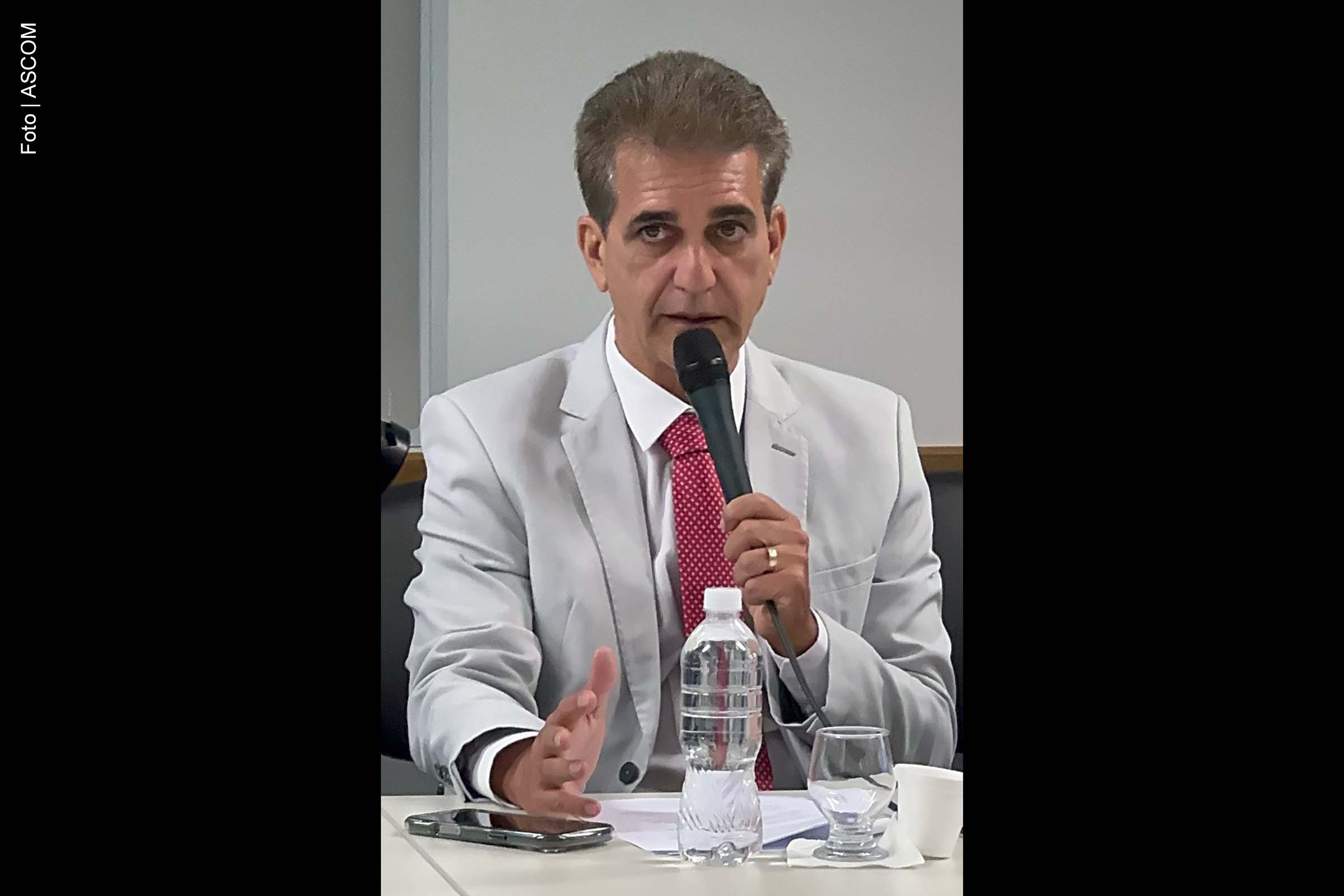 Deputado Robinson Almeida cobra explicações de ACM Neto sobre supostos desvios de membros do União Brasil no DNOCS