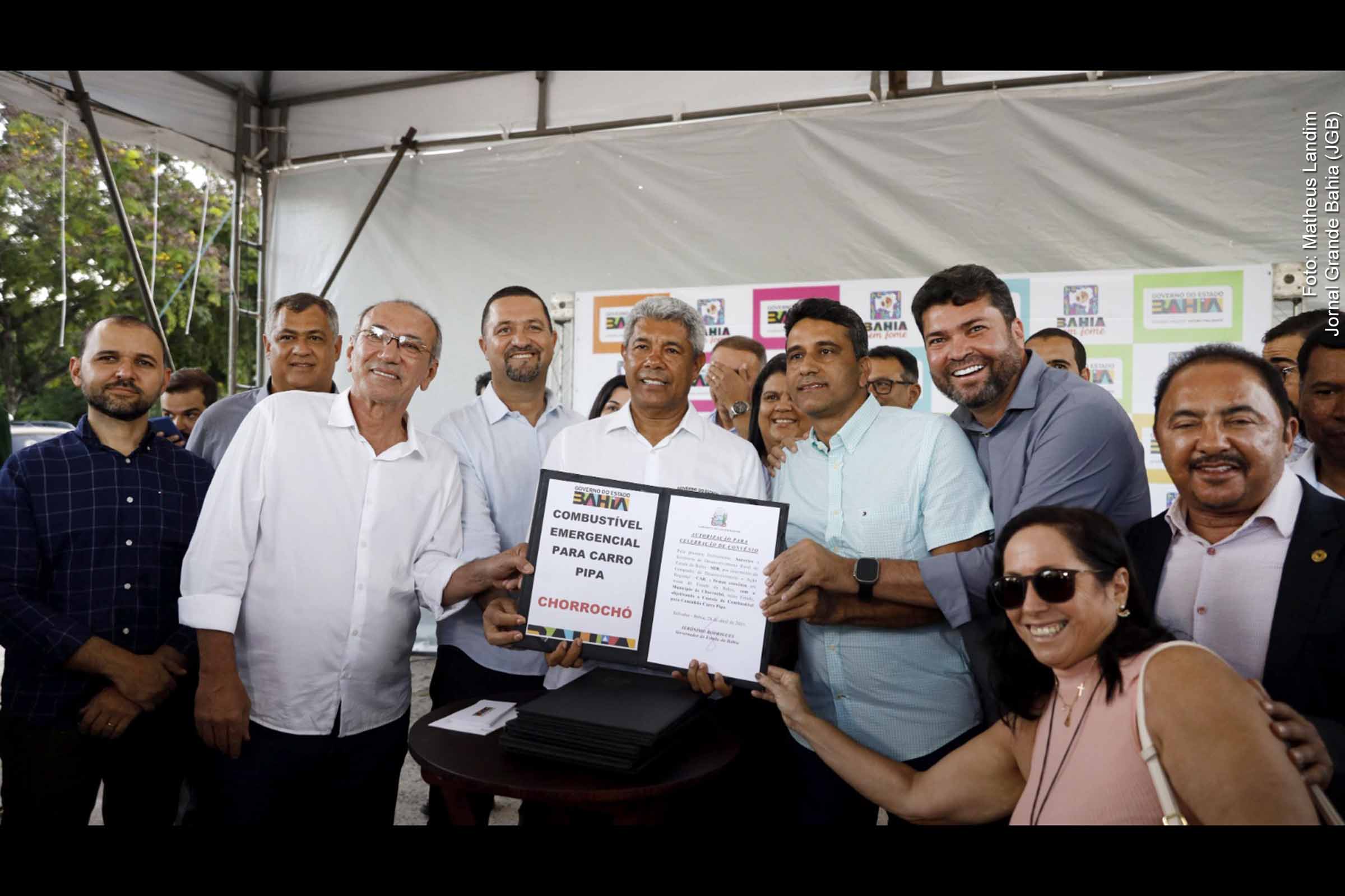 Governo Jerônimo reforça enfrentamento à seca com entrega de equipamentos e investimento emergencial