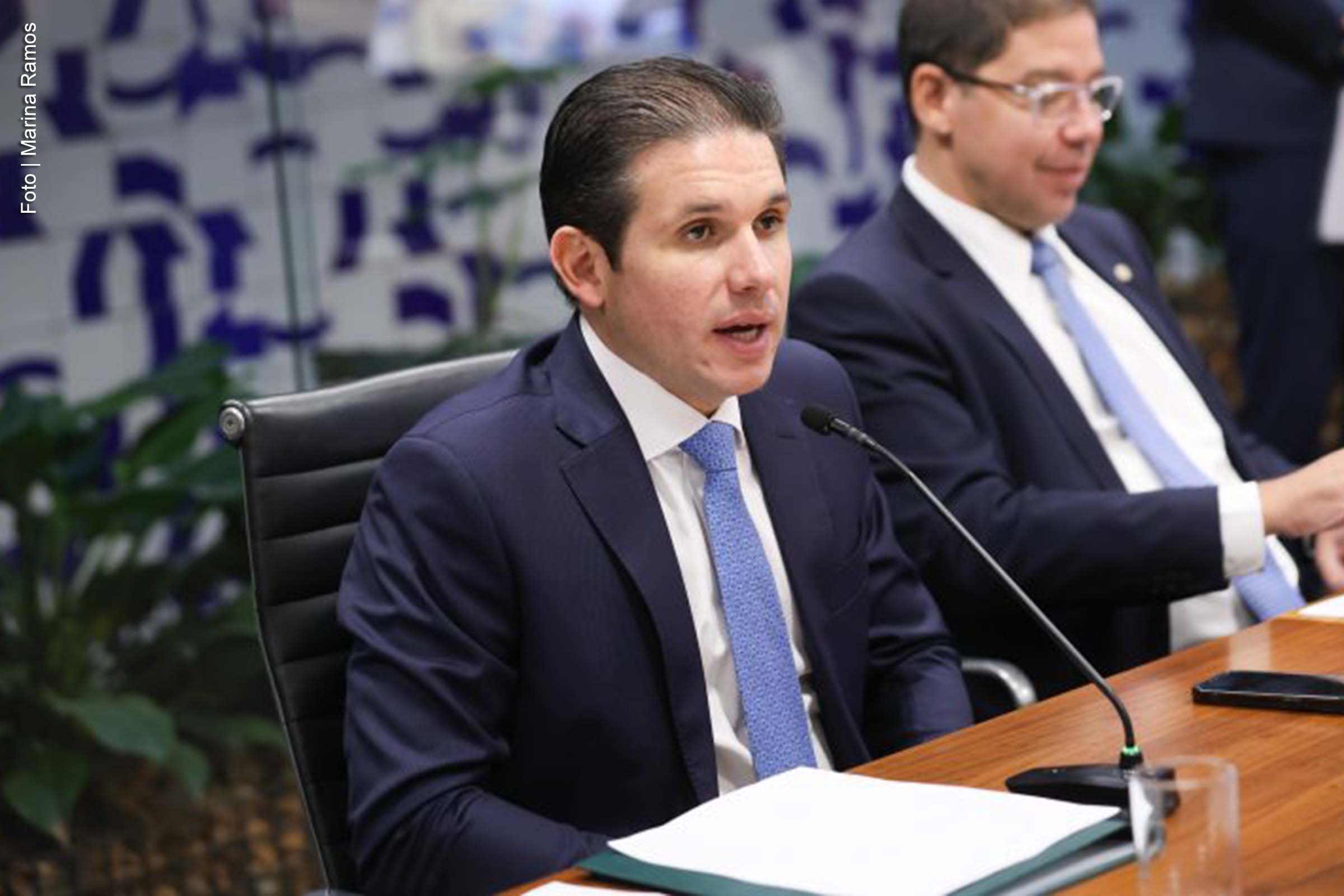 Presidente da Casa, Hugo Motta, instituiu três comissões especiais para análise de propostas sobre educação, tributação e regulação tecnológica.
