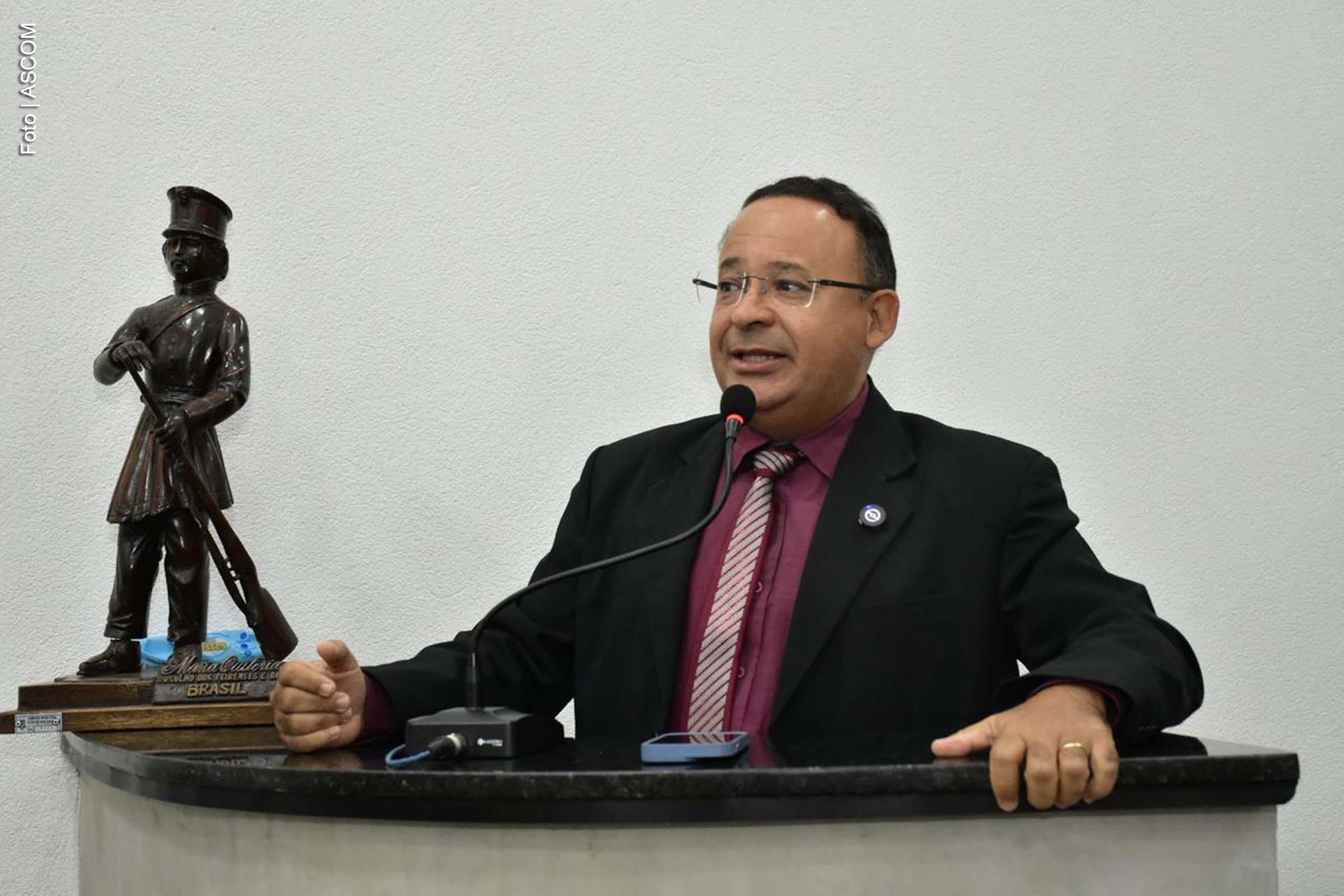 Problemas na rede elétrica impedem o funcionamento de equipamentos no posto de saúde de Candeal II, no distrito de Matinha.