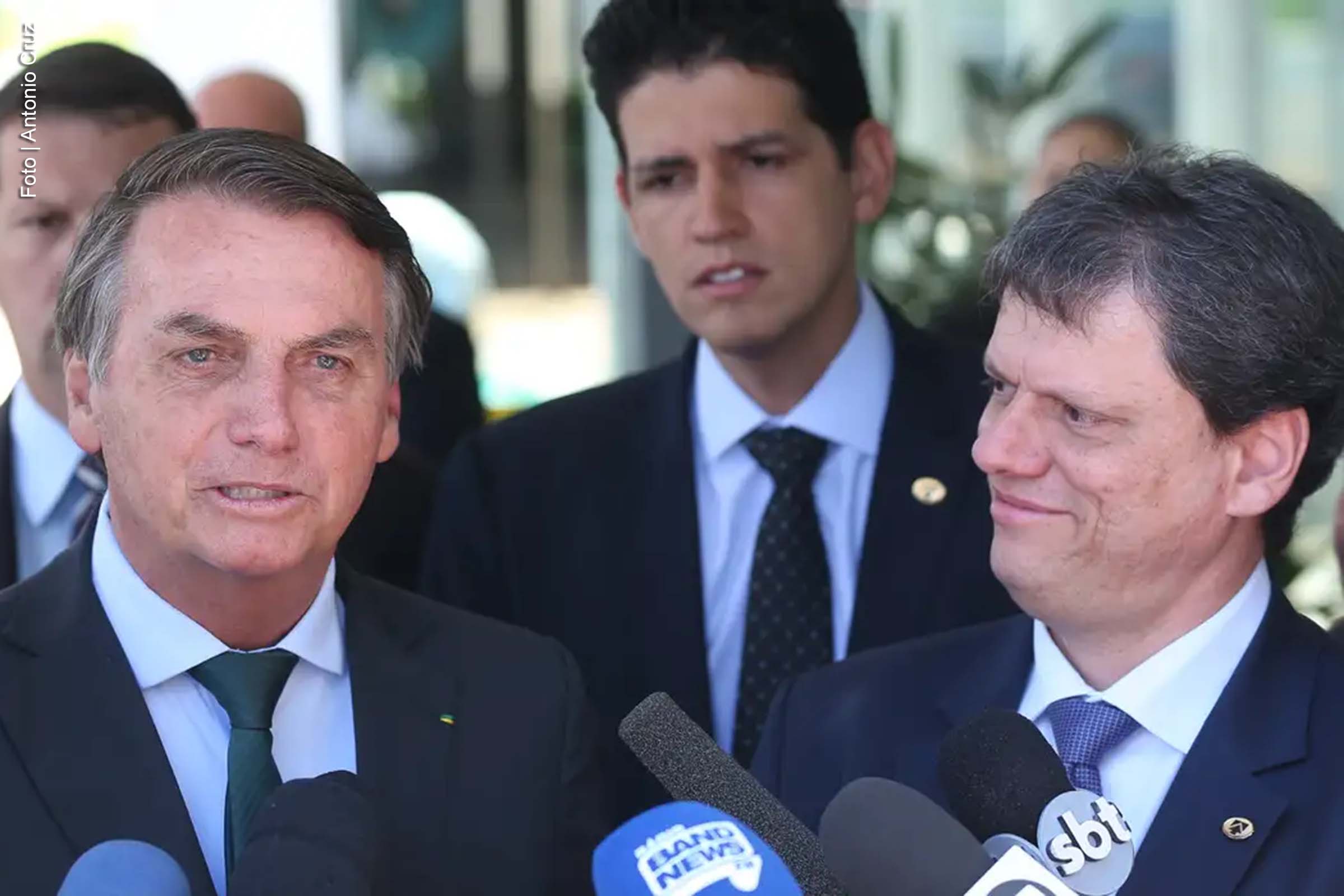 Bolsonaro indicou 15 testemunhas, incluindo o governador de São Paulo, Tarcísio de Freitas, e aliados políticos.