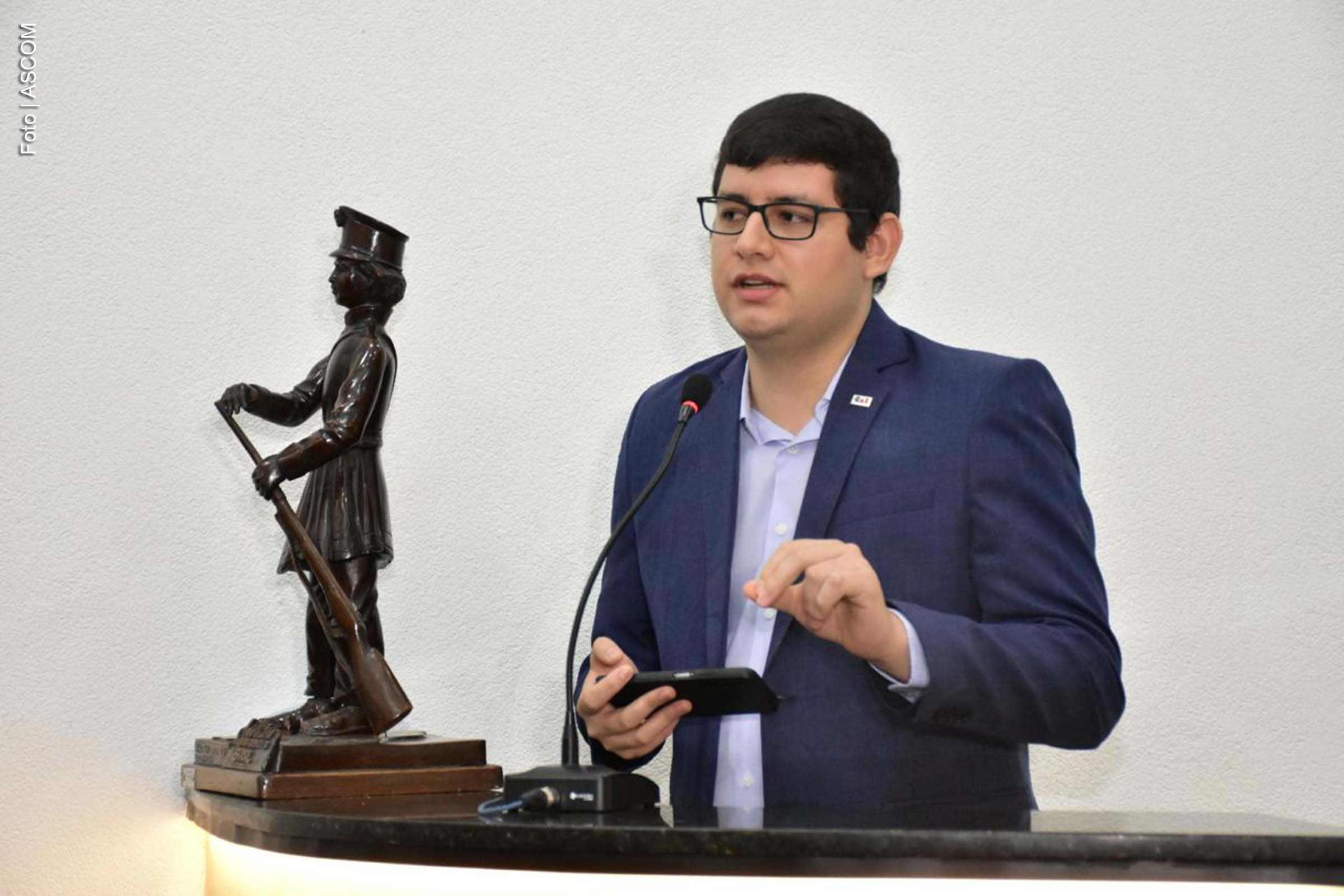 Lucas Arteaga, presidente da Comissão de Diversidade Sexual e Gênero/OAB.