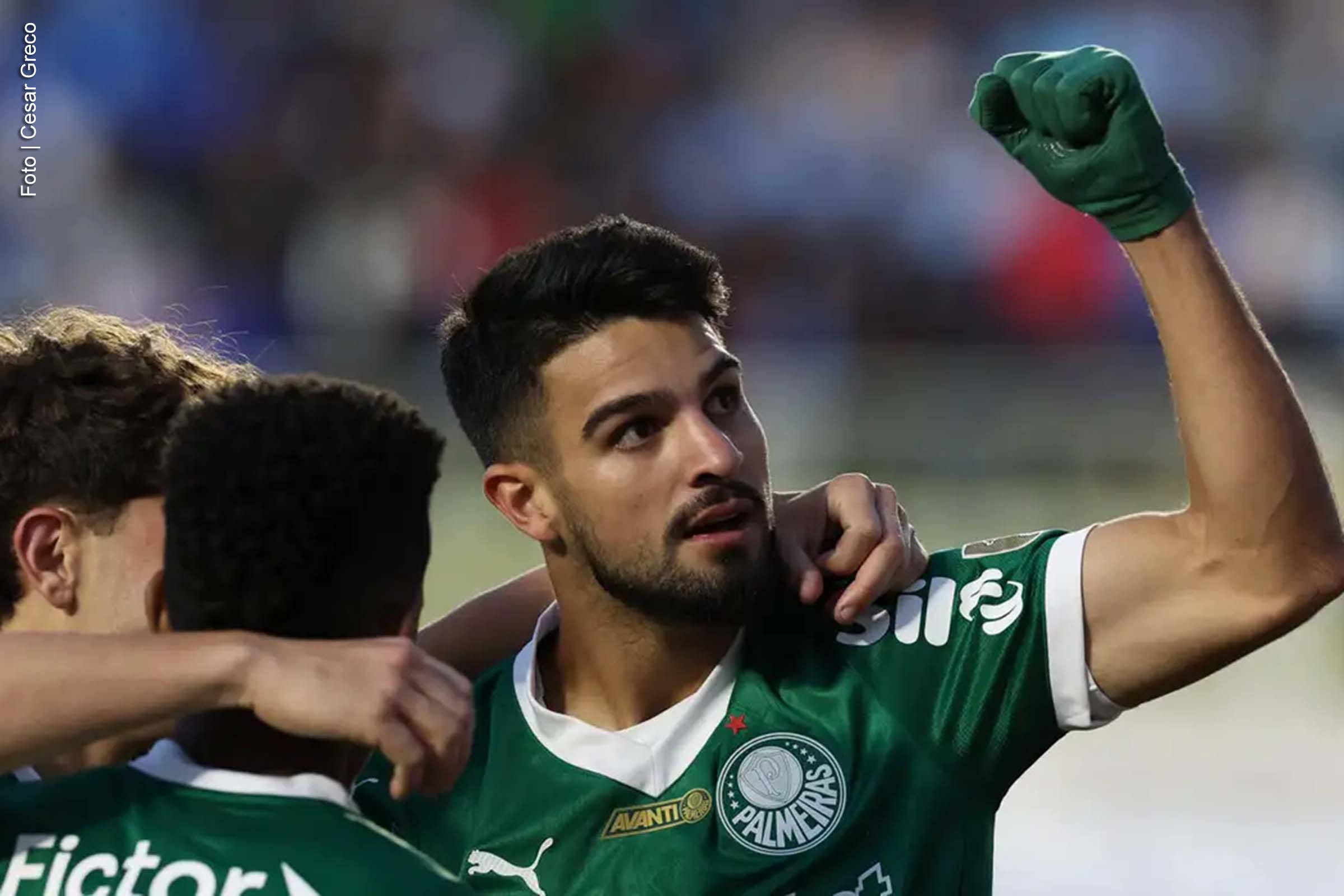 Equipe paulista mantém aproveitamento perfeito e lidera o Grupo G após vitória por 3 a 2 em La Paz.