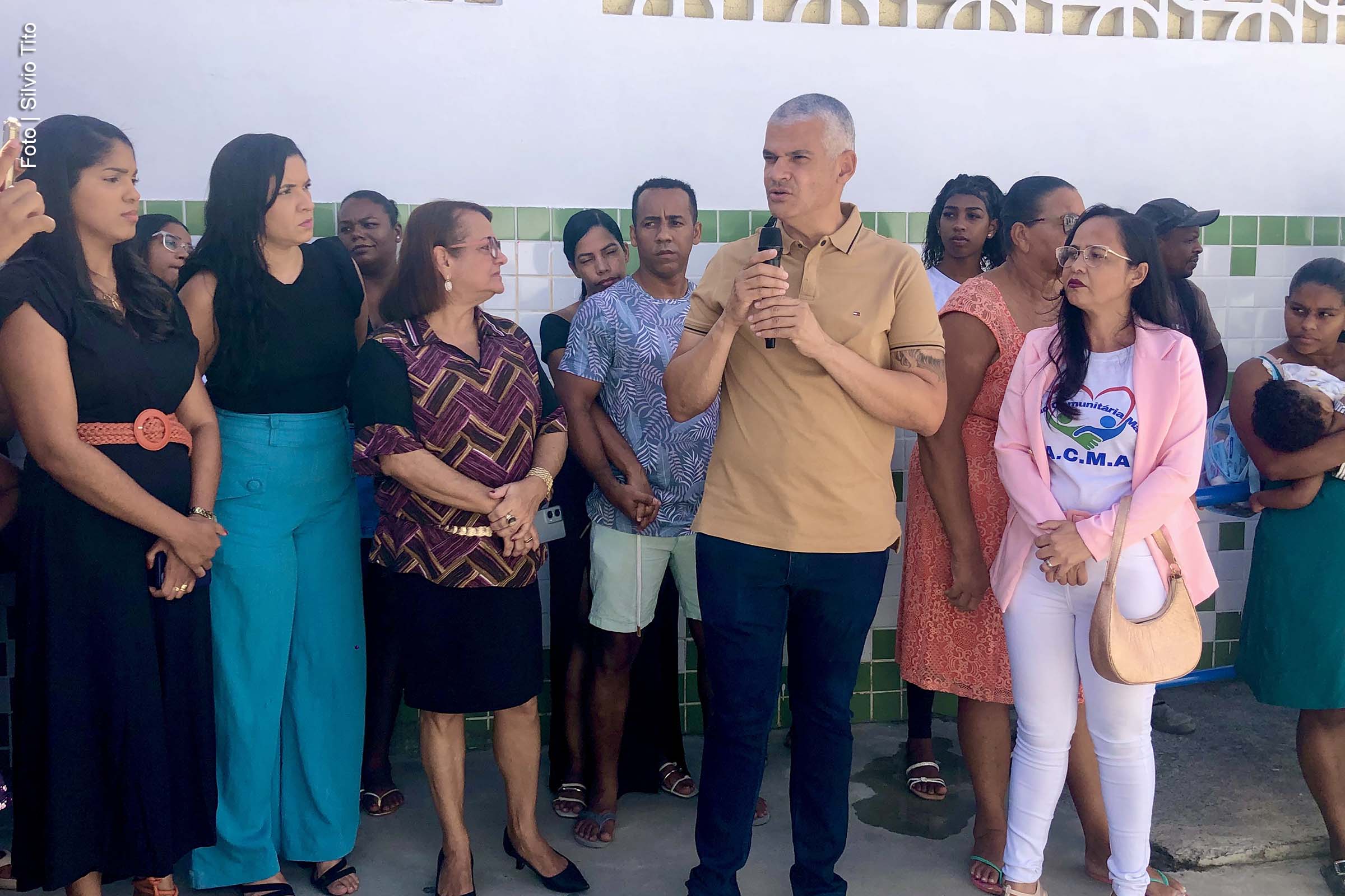 Início do ano letivo contou com a presença do vice-prefeito e marca a reabertura da unidade após municipalização.