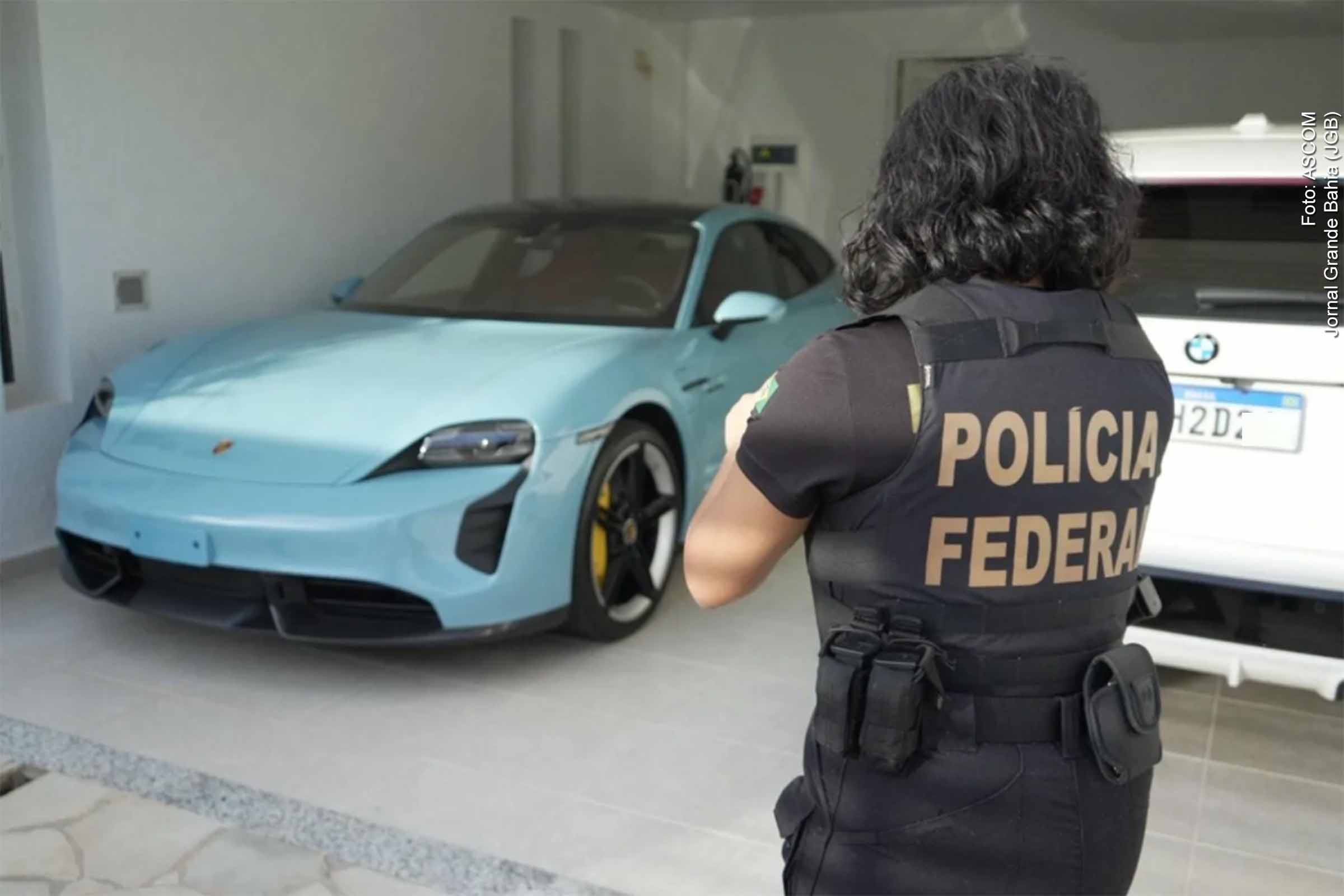 BMW registrada em nome de esposa de ministro do TCU é apreendida em operação contra fraudes no INSS
