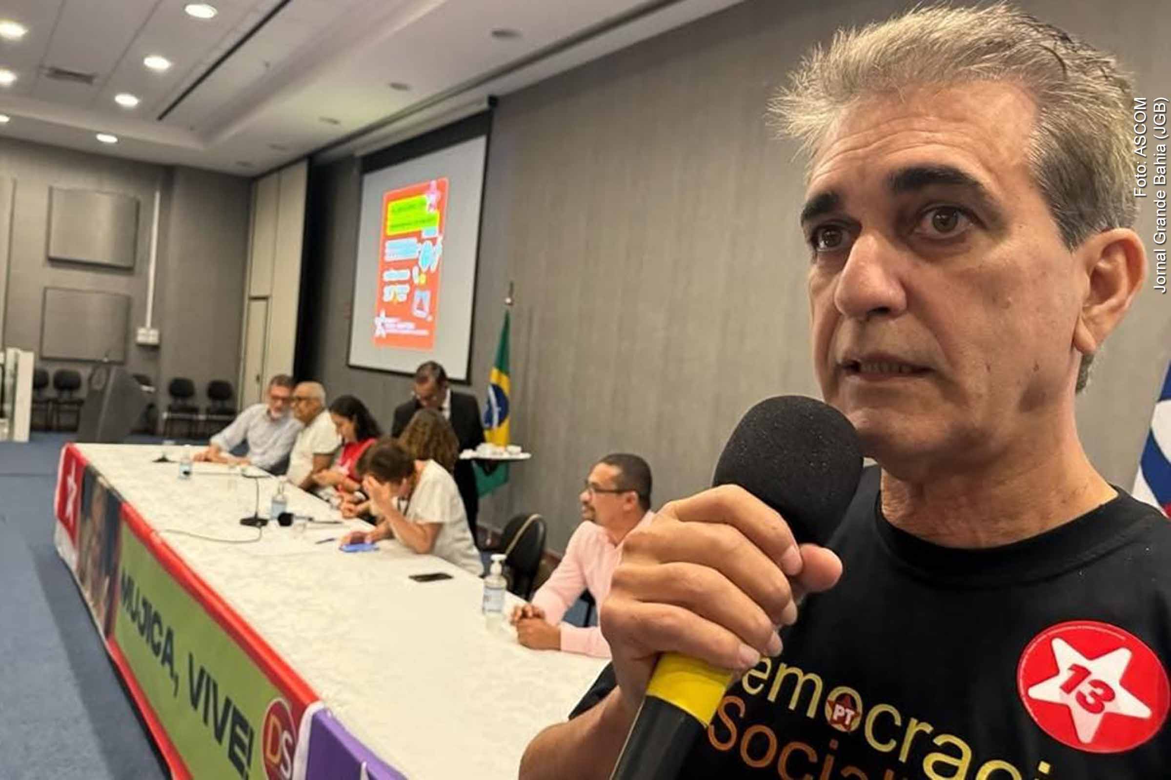 Parlamentar petista cobra fortalecimento da legenda para enfrentar grupo político liderado por ACM Neto e alinha discurso com governos Lula e Jerônimo.