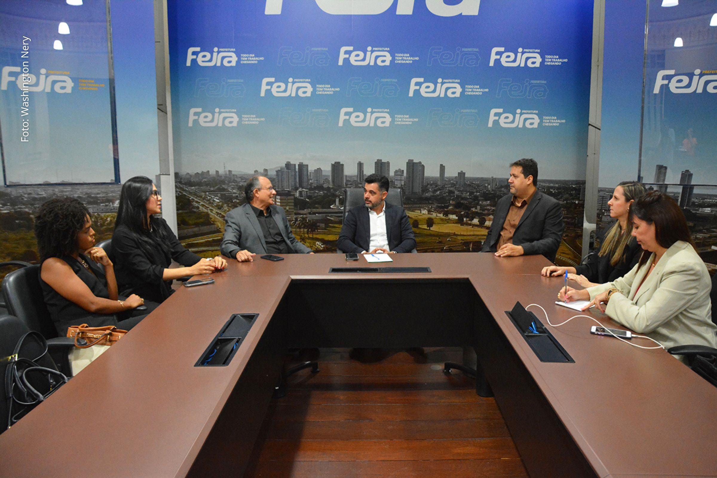 Governo Ronaldo firma parceria com PROCON Bahia e OAB para ampliar defesa do consumidor em Feira de Santana