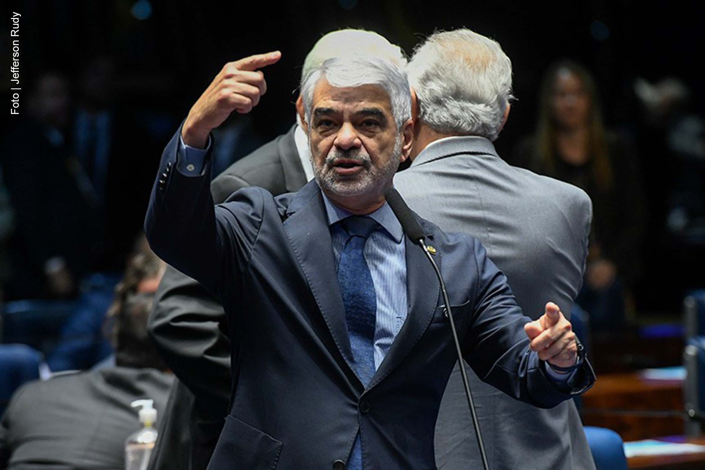 Proposta que estabelece reserva de vagas para negros, indígenas e quilombolas em concursos públicos foi aprovada no Senado.