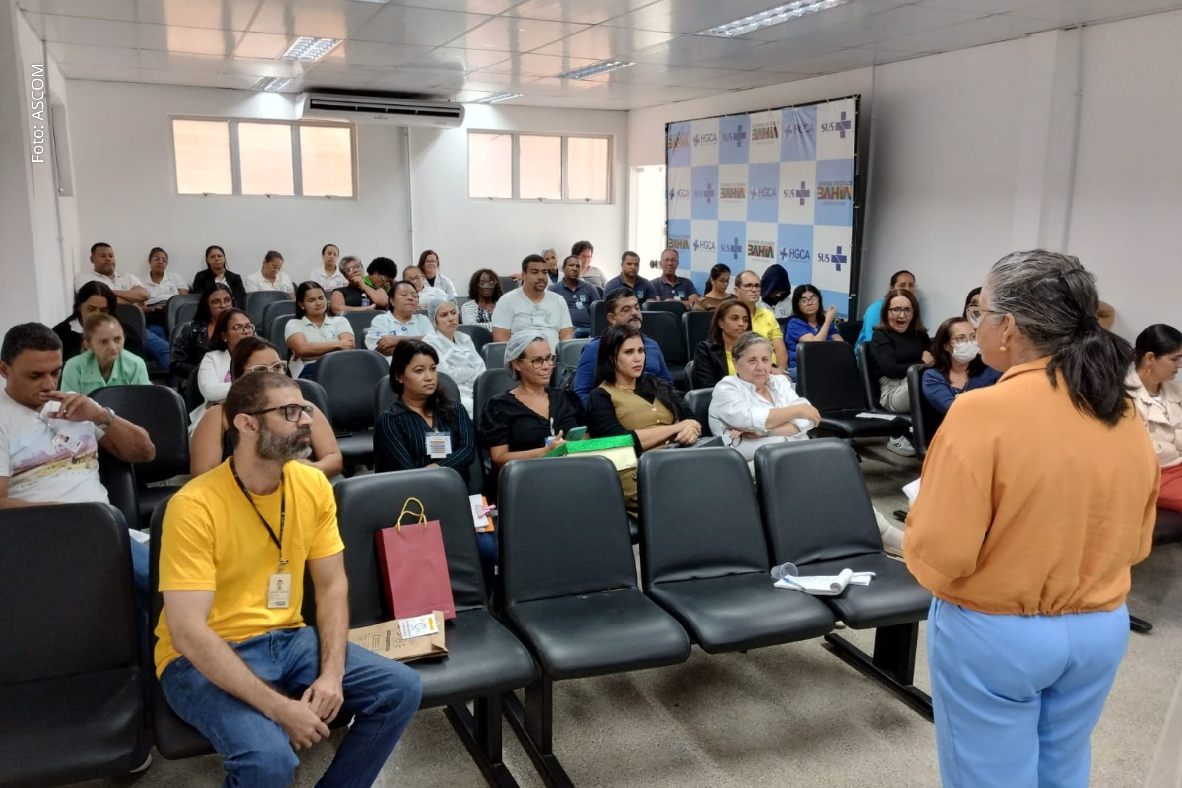 Evento em Feira de Santana reuniu autoridades para debater estratégias de prevenção e redução da violência viária.