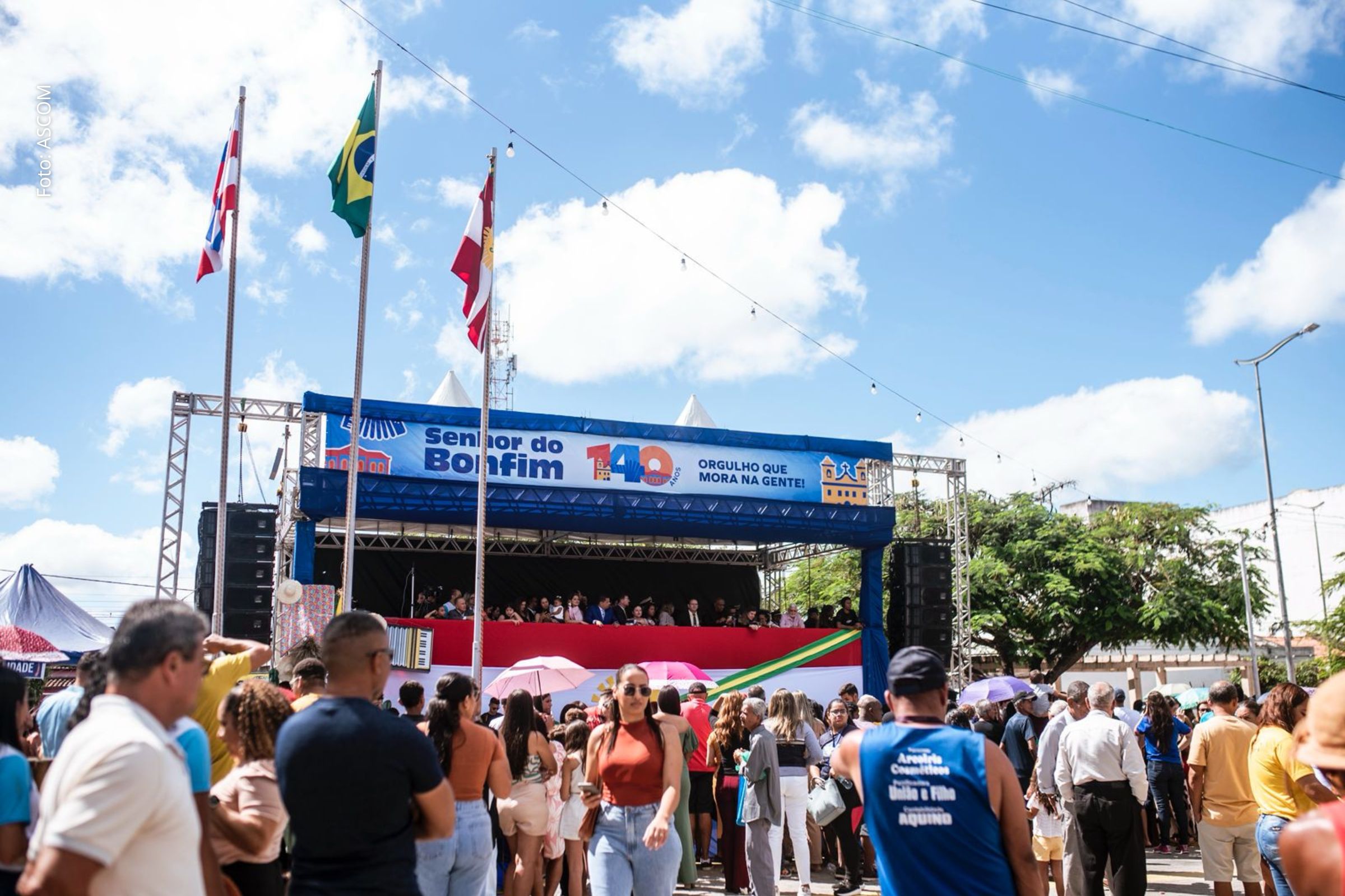 A programação reuniu escolas, servidores, autoridades e moradores, reforçando o sentimento de pertencimento e valorização da história.