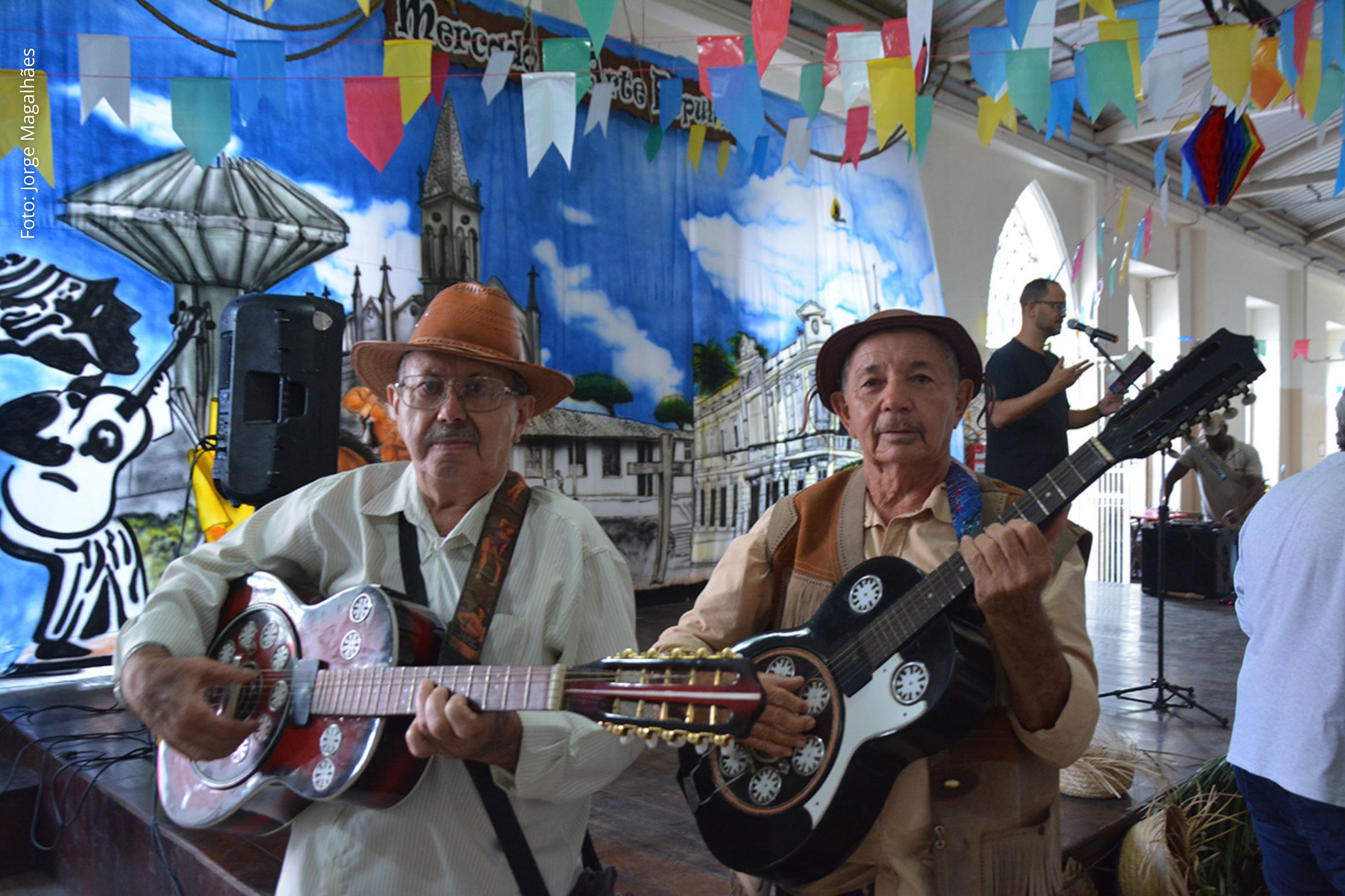 Evento em Feira de Santana destaca literatura popular e homenageia o Dia Municipal do Cordel e o poeta Antônio Alves.