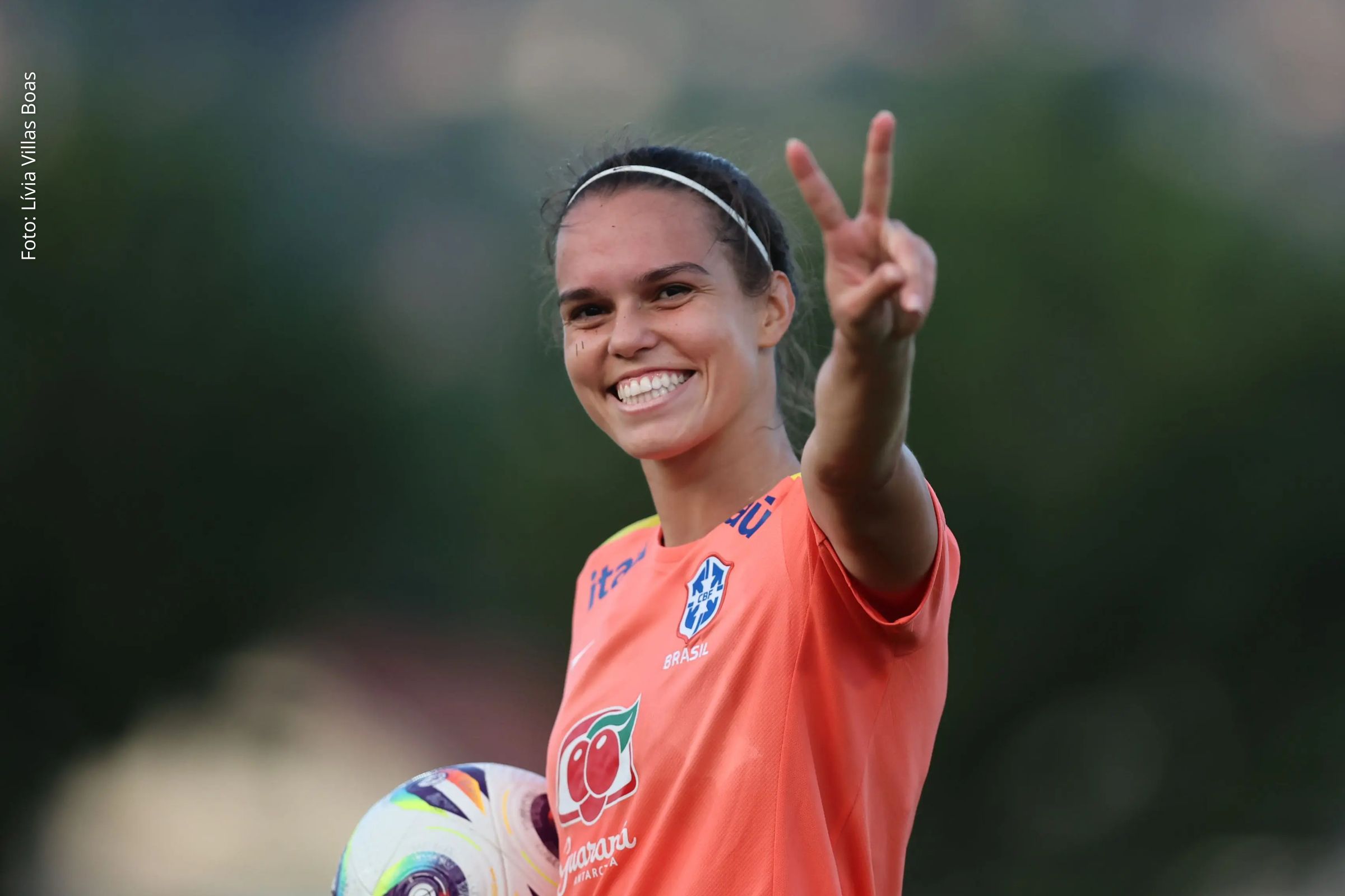 Ana Vitória destaca características da Seleção Brasileira antes de amistoso contra a França