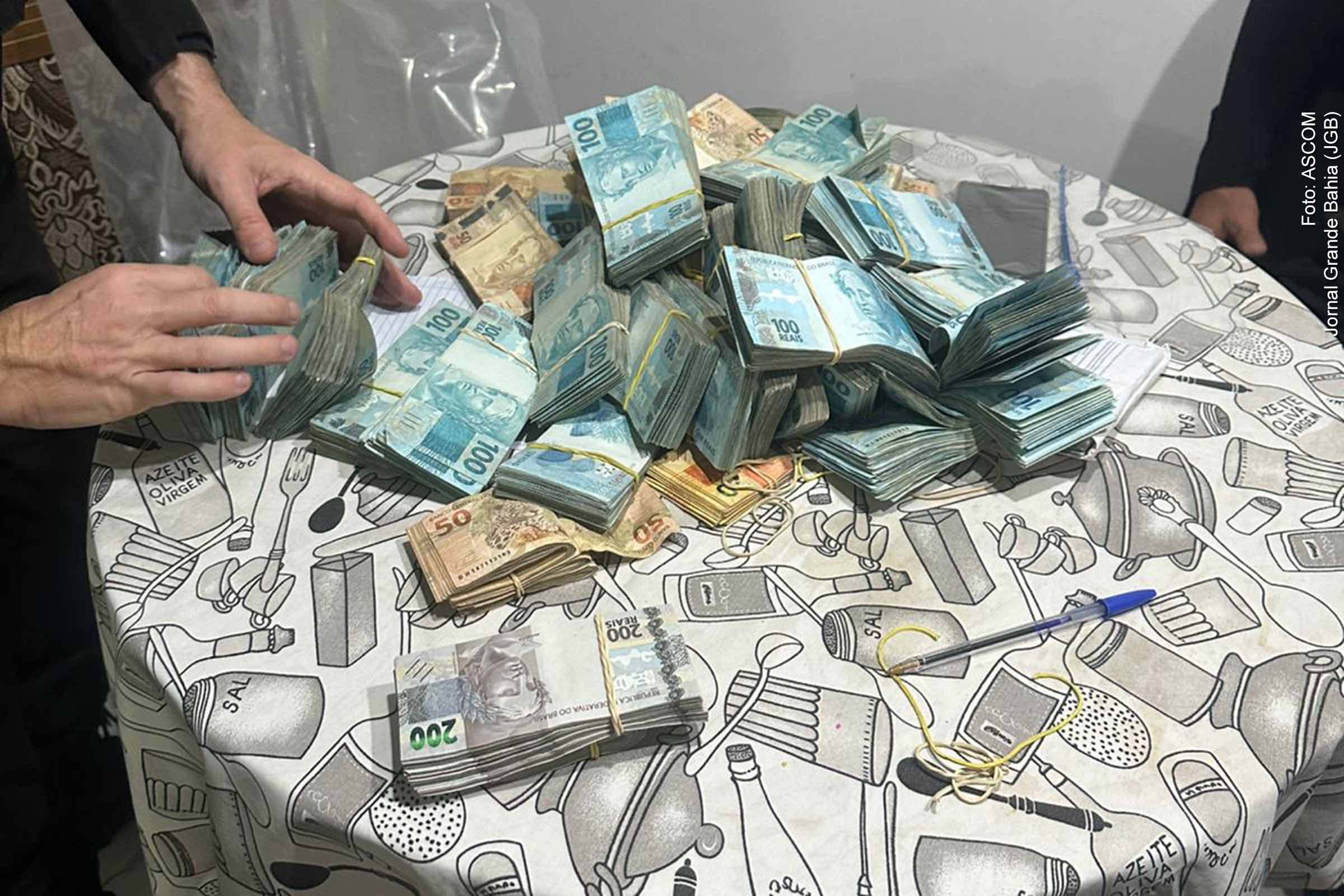 Ação conjunta investiga desvio de armas legalmente adquiridas para o crime organizado na Bahia.