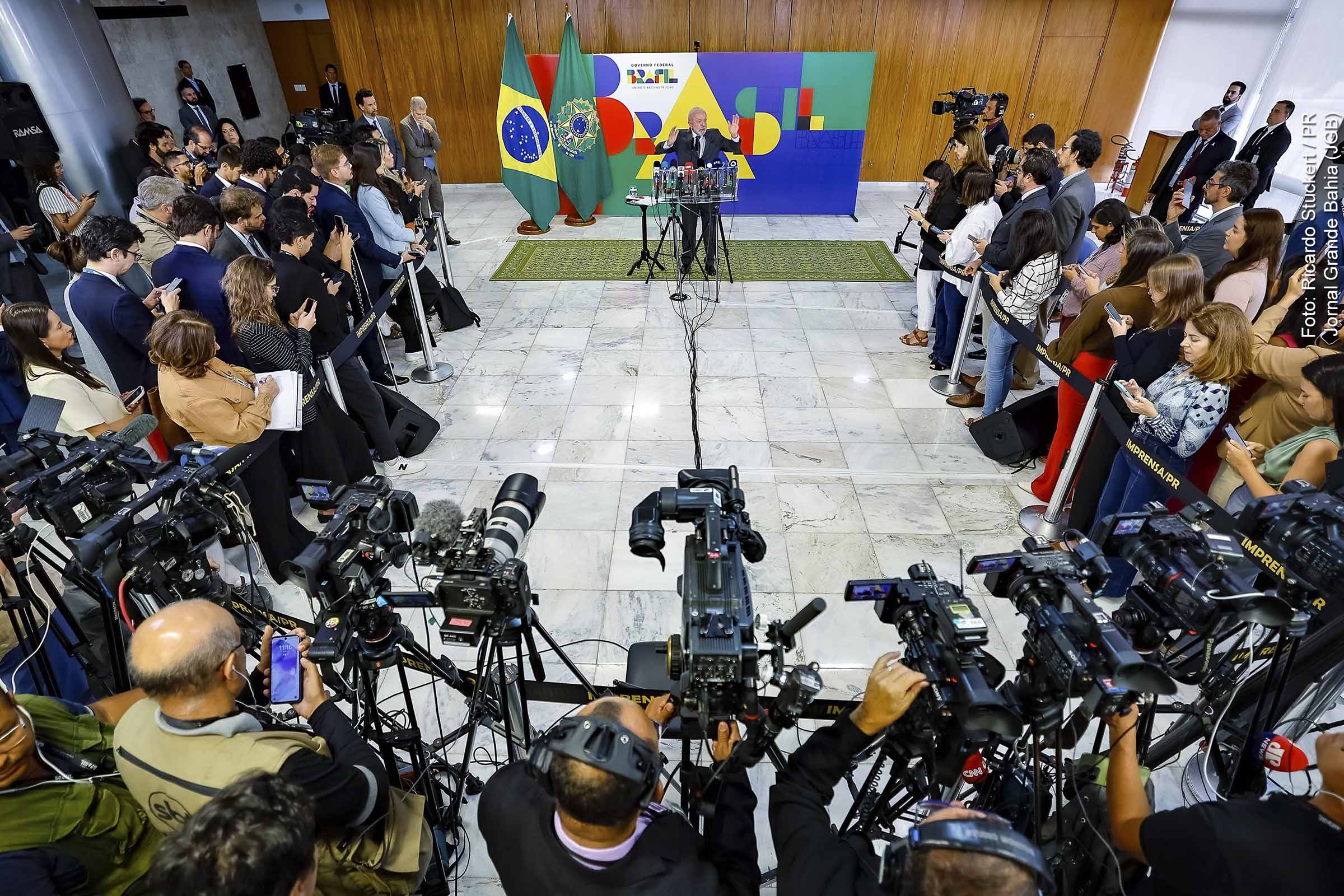 Presidente Lula faz balanço do governo, projeta crescimento e defende soberania institucional