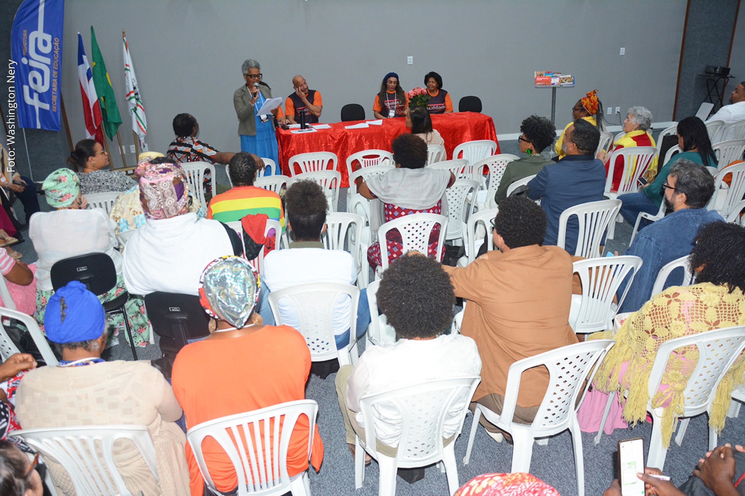 Evento reuniu representantes do poder público e sociedade civil para debater ações voltadas à justiça racial.