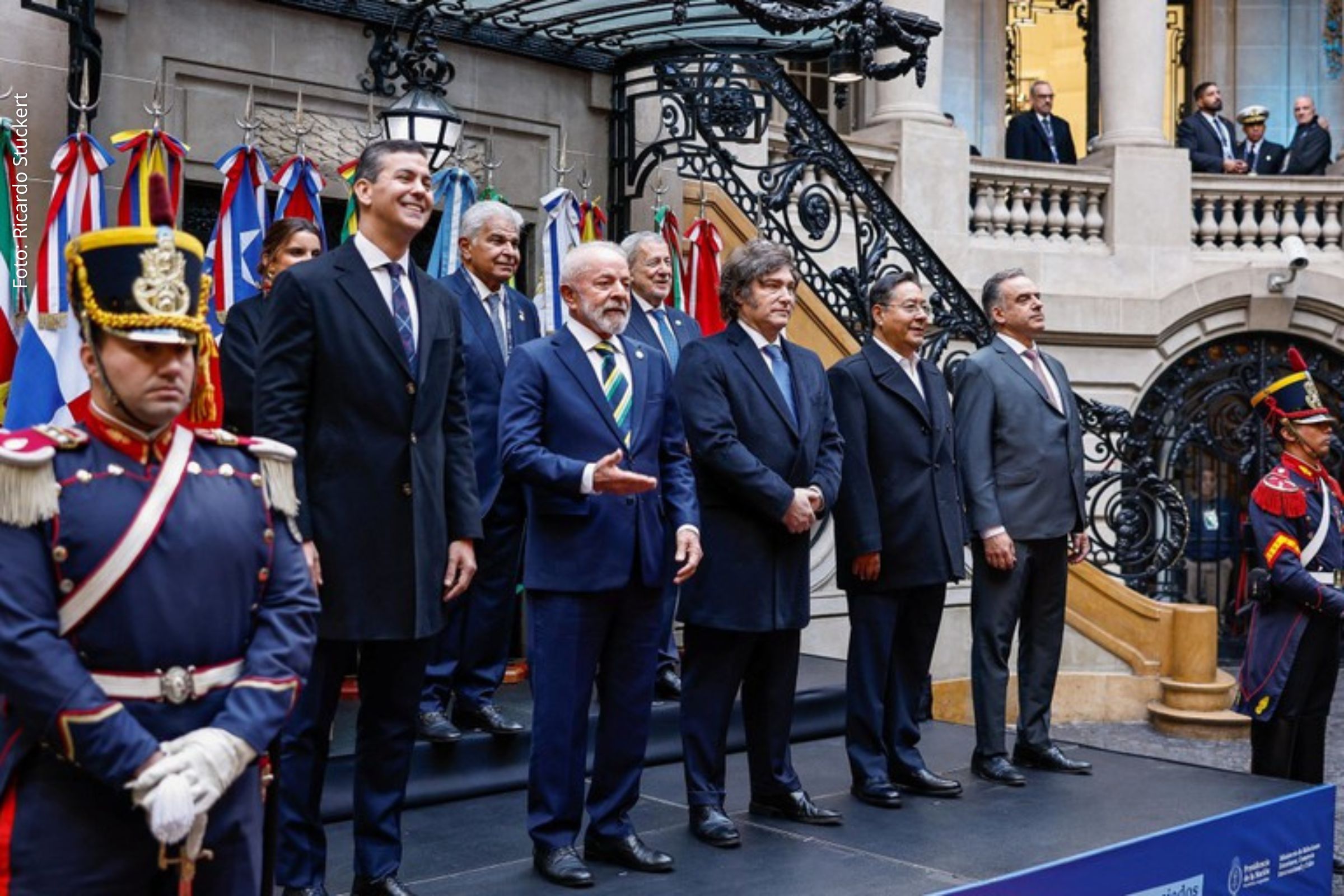 Presidente Lula define prioridades para o bloco durante a 66ª Cúpula do MERCOSUL, em Buenos Aires.