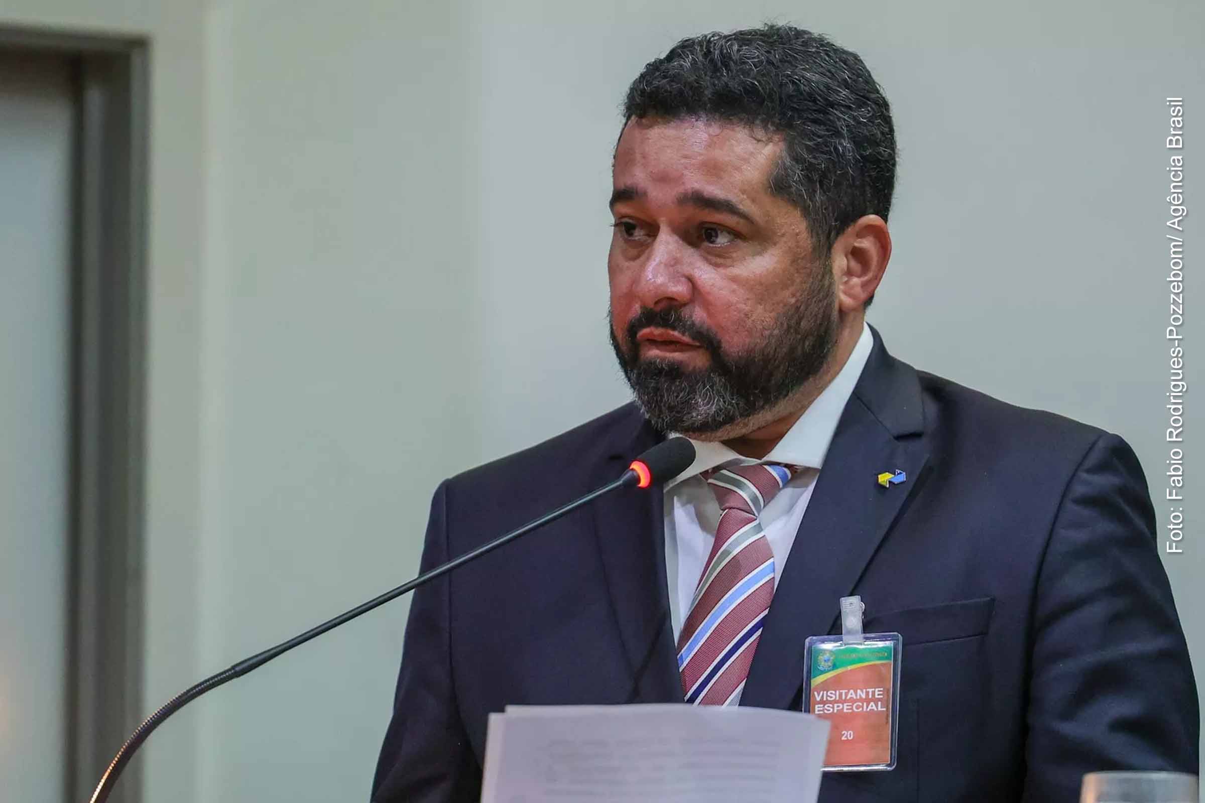 Presidente dos Correios entrega carta de demissão após prejuízo bilionário da estatal