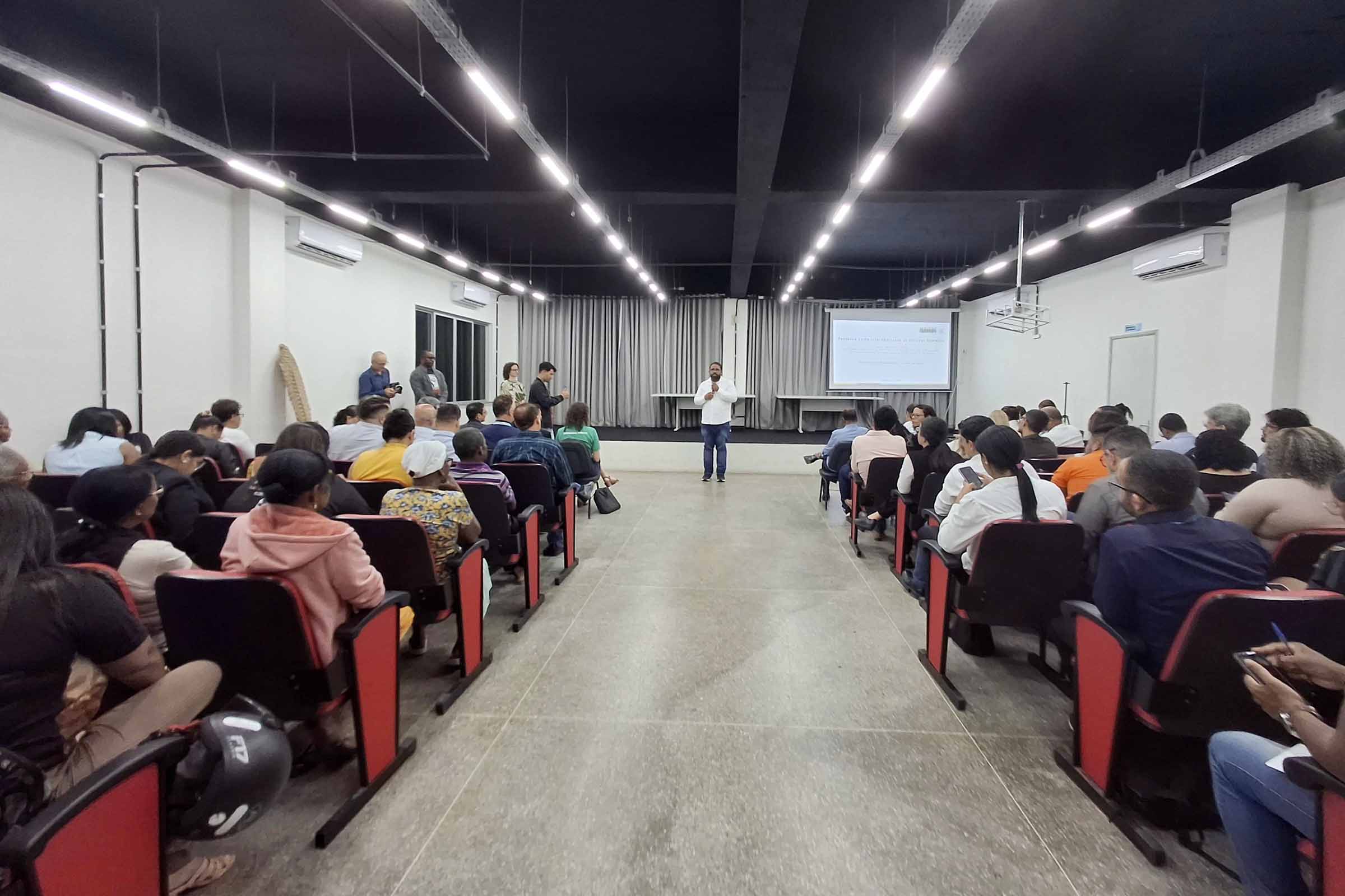 Governo da Bahia apresenta primeira versão do Programa de Desenvolvimento Socioeconômico de Santo Antônio de Jesus