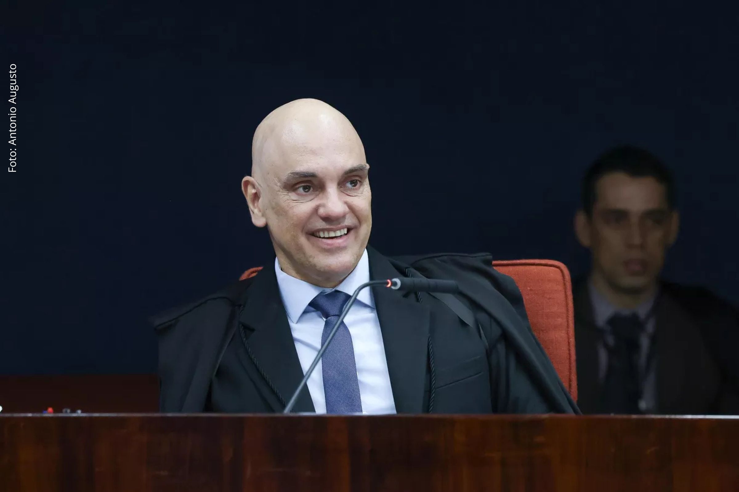 Empresas alegam irregularidade no envio direto de determinação do STF sobre bloqueio de conteúdos.