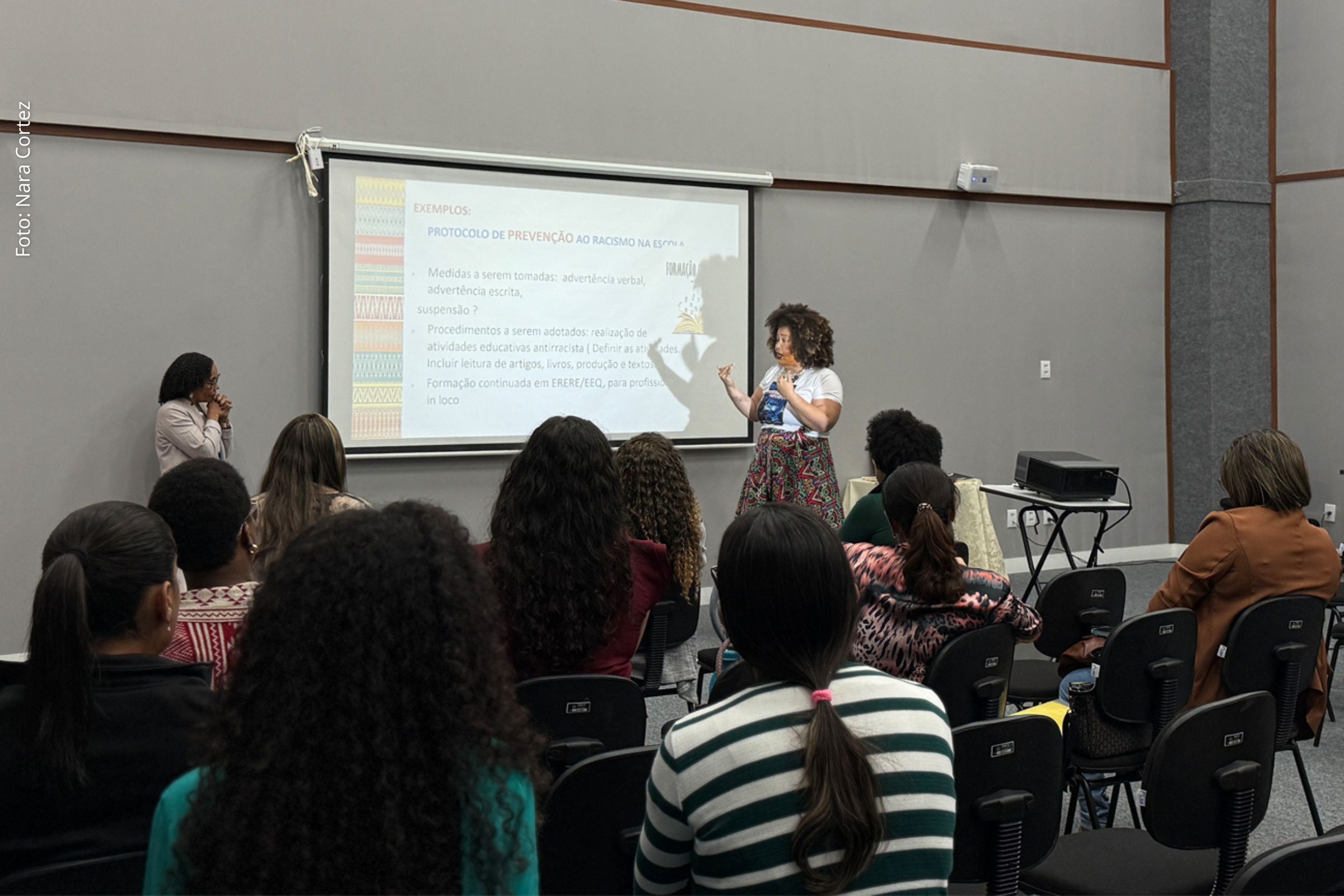 Evento reforçou compromissos com políticas públicas voltadas à inclusão étnico-racial na rede municipal de ensino.