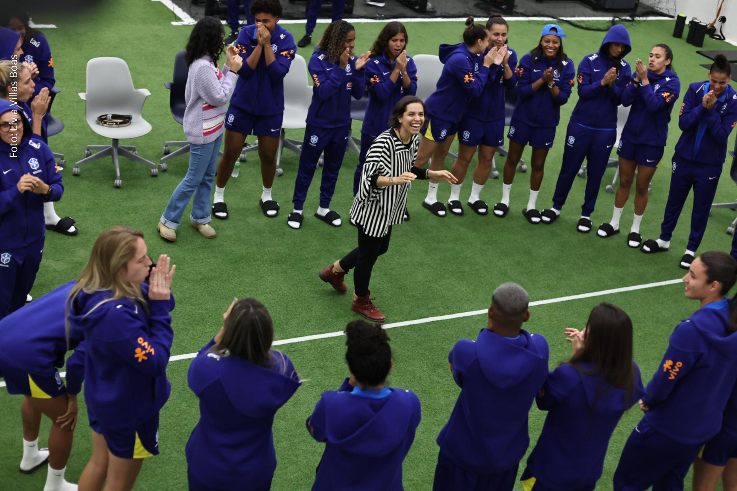 Seleção Brasileira Feminina realiza vivência musical para aprimorar sincronia e tomada de decisões no futebol