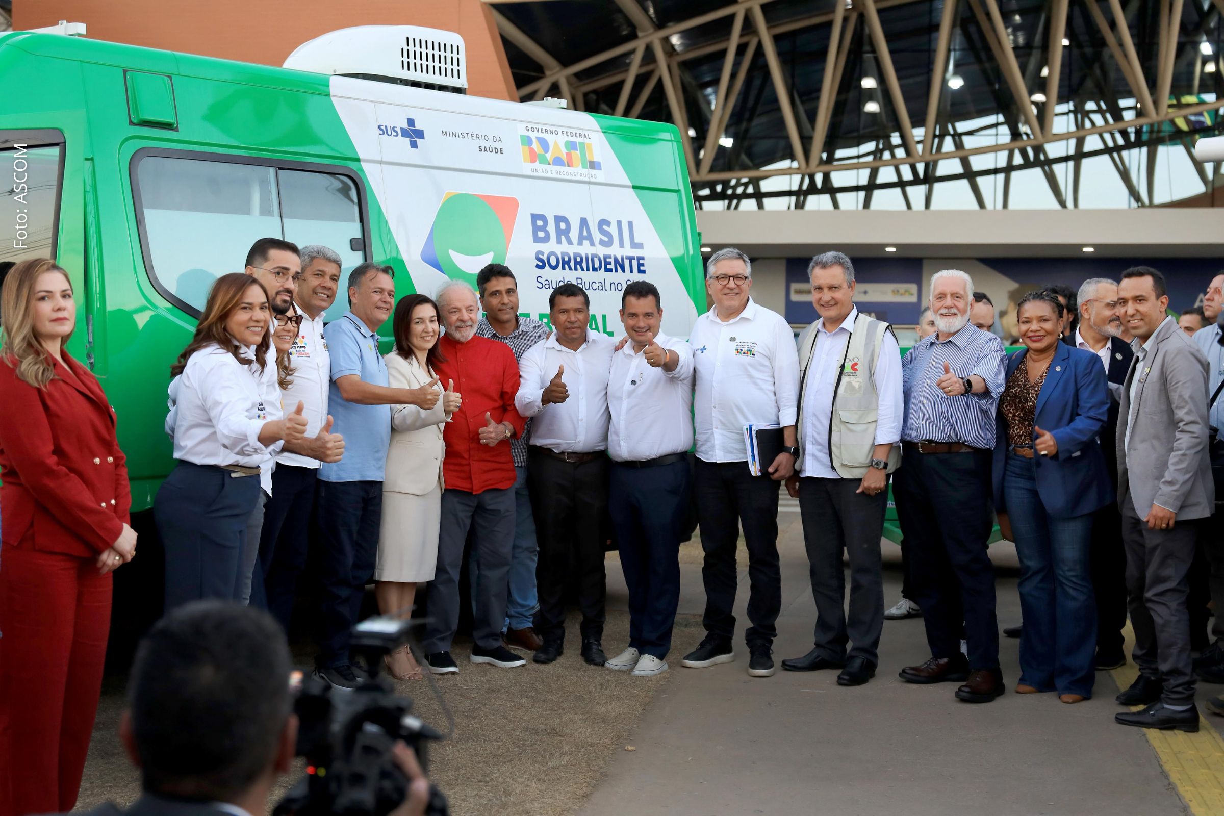 Município recebe equipamentos e recursos para ampliar atendimento na rede básica e especializada de saúde.