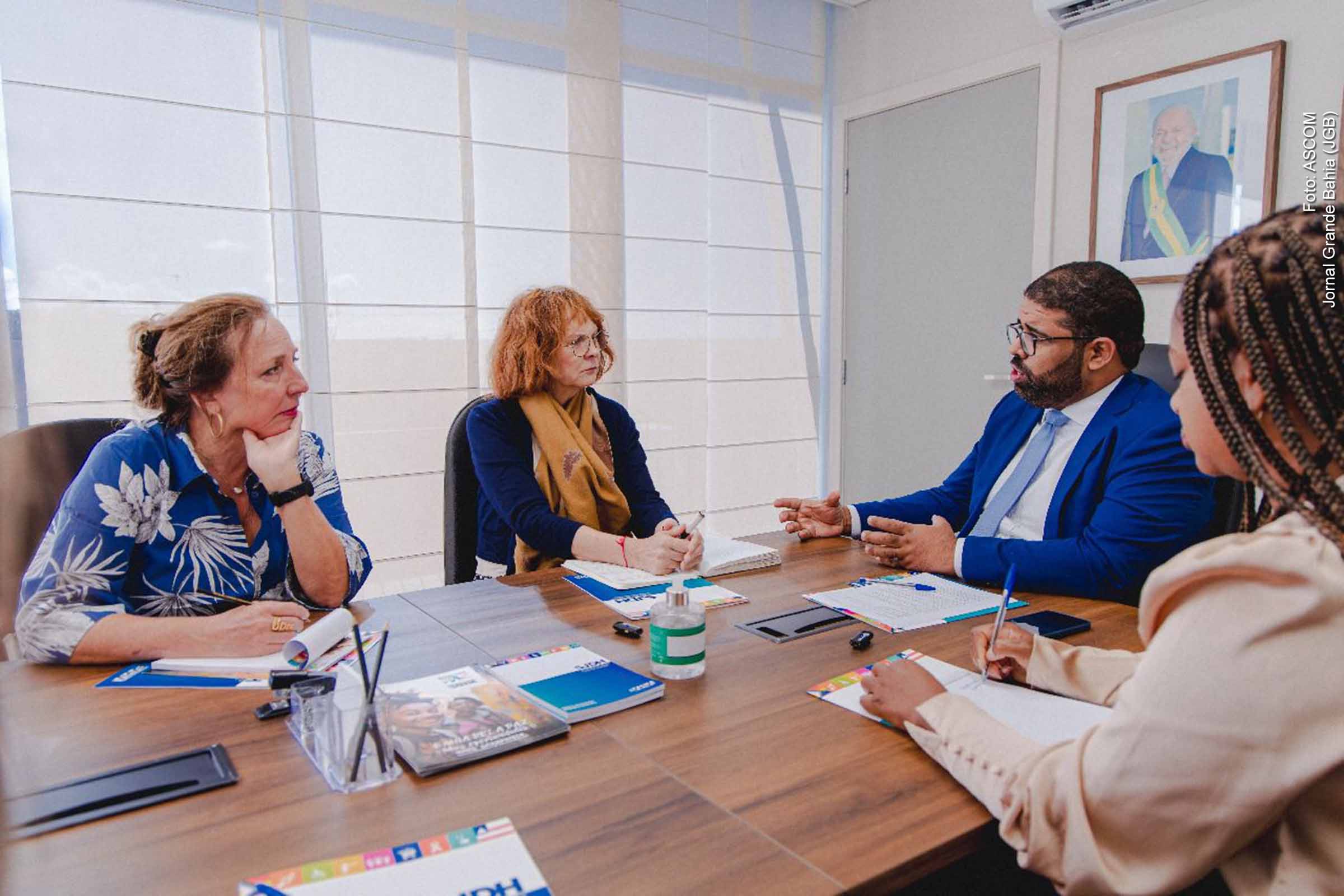 Tarifaço dos EUA sobre café brasileiro preocupa Bahia e Alemanha, alerta secretário Felipe Freitas