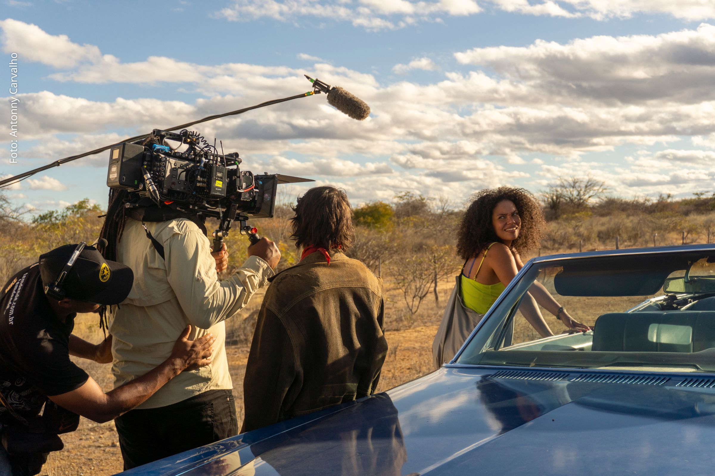 Têm Dendê inicia gravações do filme “O Tempo à Faca” com elenco nacional e direção de Diogo Oliveira