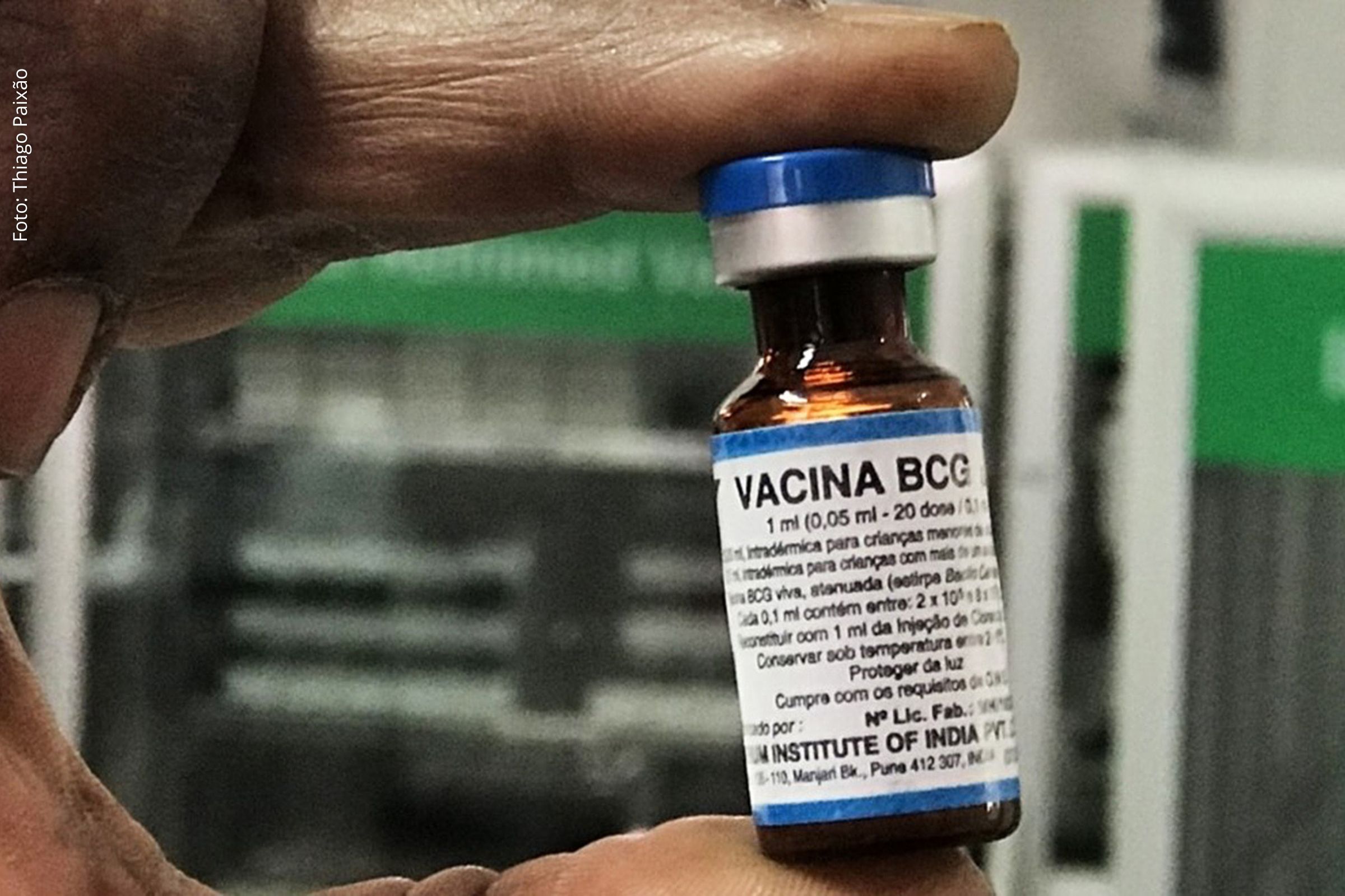 Imunização protege contra formas graves de tuberculose e é indicada para contatos domiciliares de hanseníase.