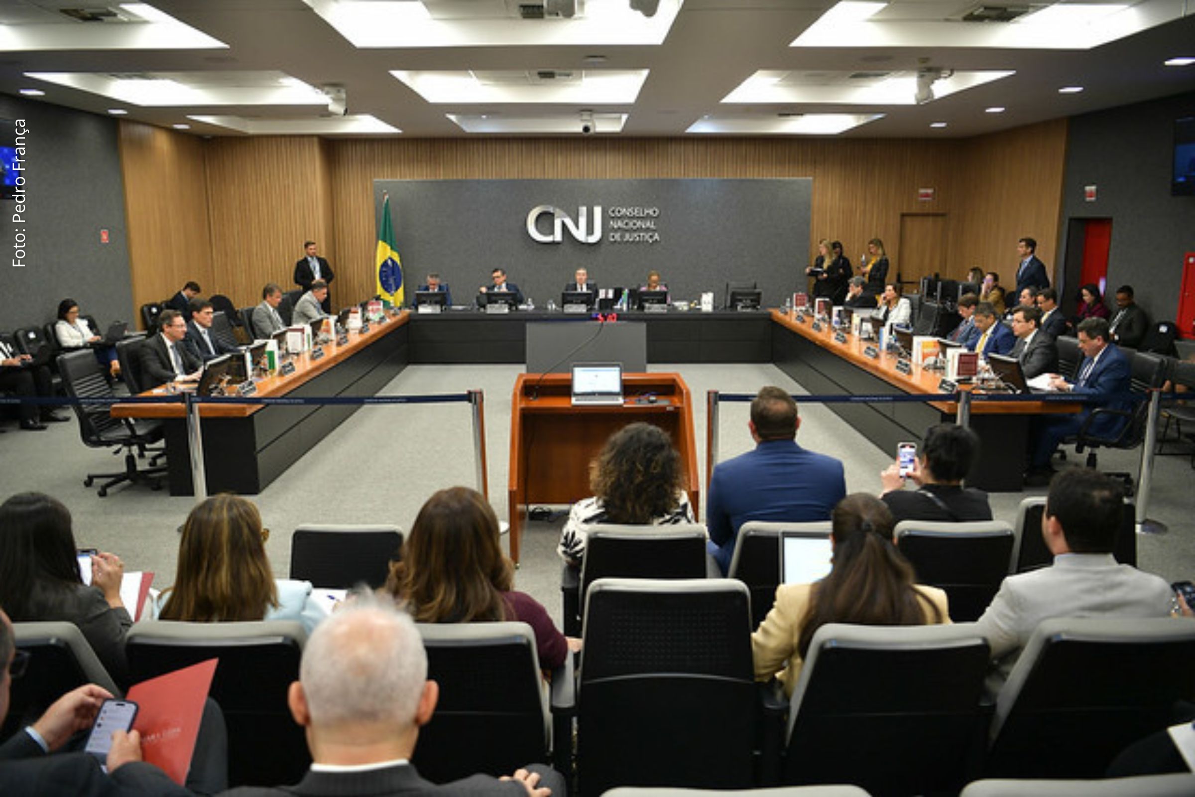 Iniciativa do CNJ facilita cumprimento de ordens judiciais e integra mercado de criptomoedas ao Poder Judiciário.