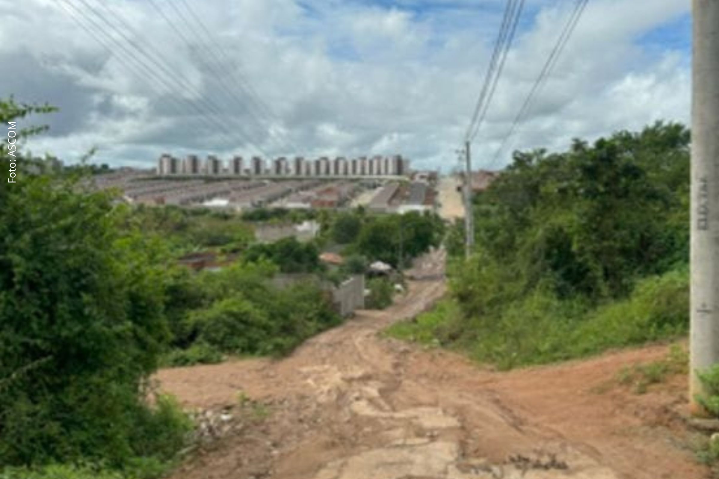 Solicitações de pavimentação, drenagem e limpeza são encaminhadas à Prefeitura para garantir segurança e mobilidade.