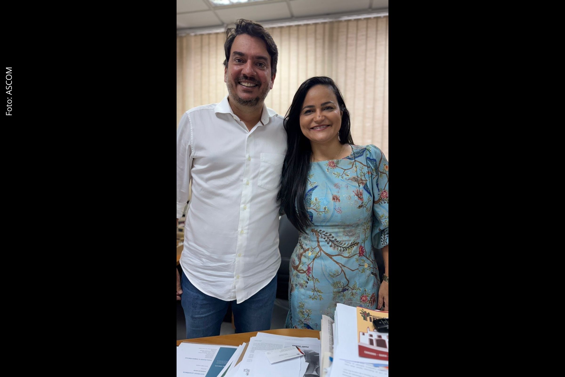 Parlamentar ressalta melhorias na saúde, infraestrutura e lazer no município baiano.